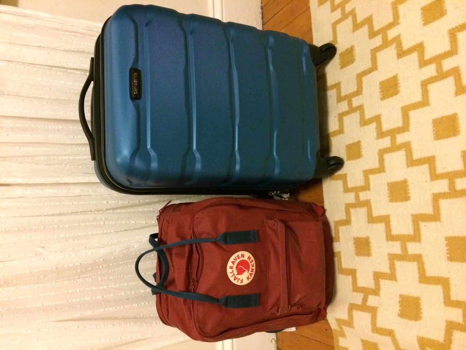 Samsonite Omni PC Hardside Expandable Luggage with Spinner Wheels, Caribbean Blue, Checked-Medium 24-Inch customer photo 1