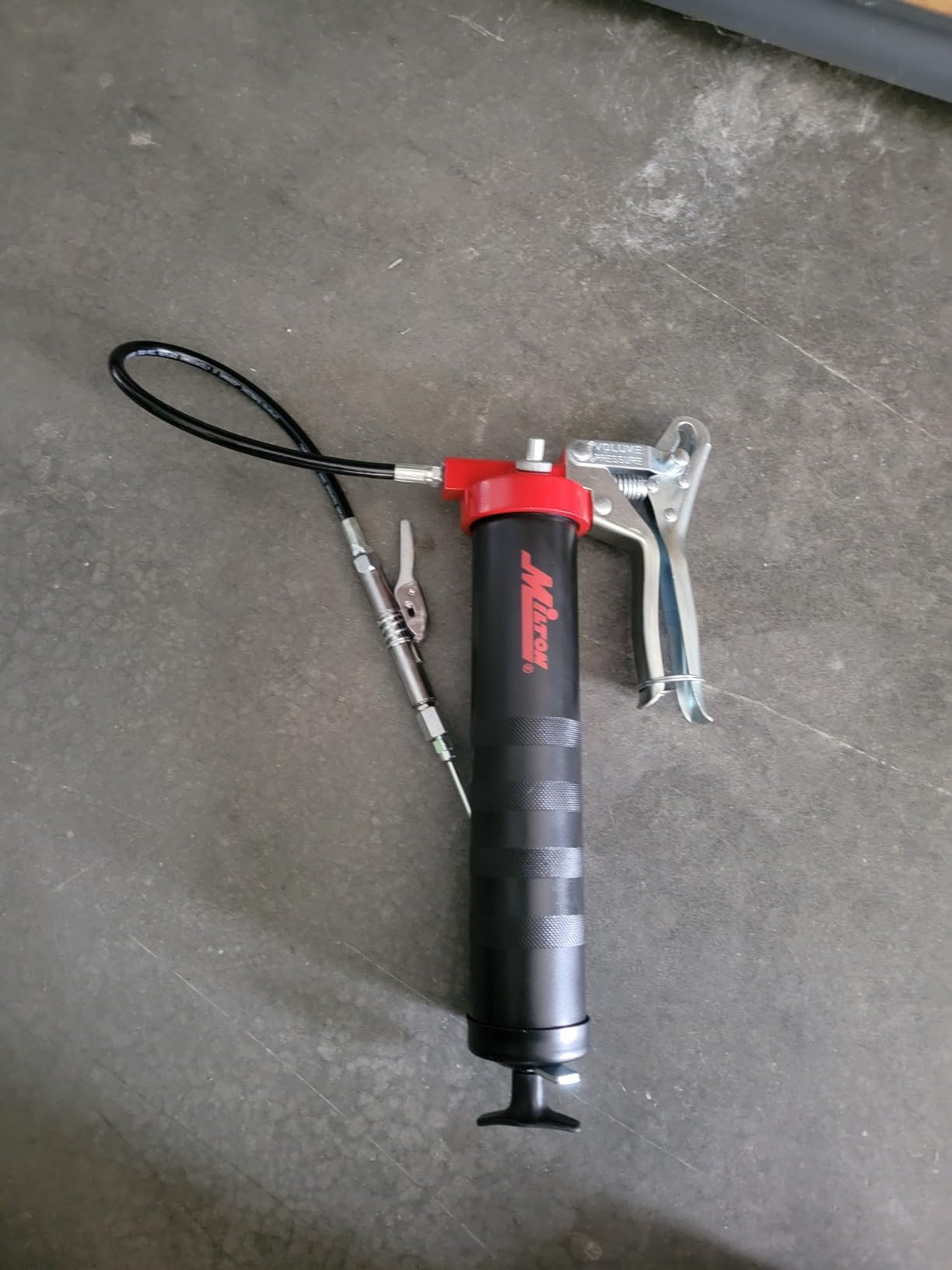 MILTON (S-3101) Pistol Grease Gun - High Pressure, High Volume customer photo 1