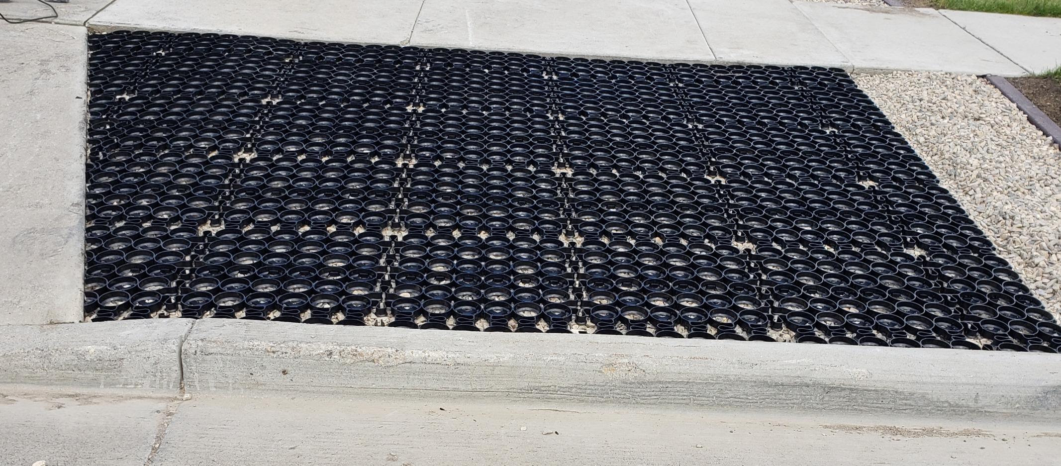 TRUEGRID PRO LITE Permeable Paver | Driveway, Grass, Shed Base, Patio, RV Pad, Gravel, DIY Outdoor | 120,000 lb Load Class | All-Weather | Easy Install | Pack of 18 (72 Square Feet) customer photo 2