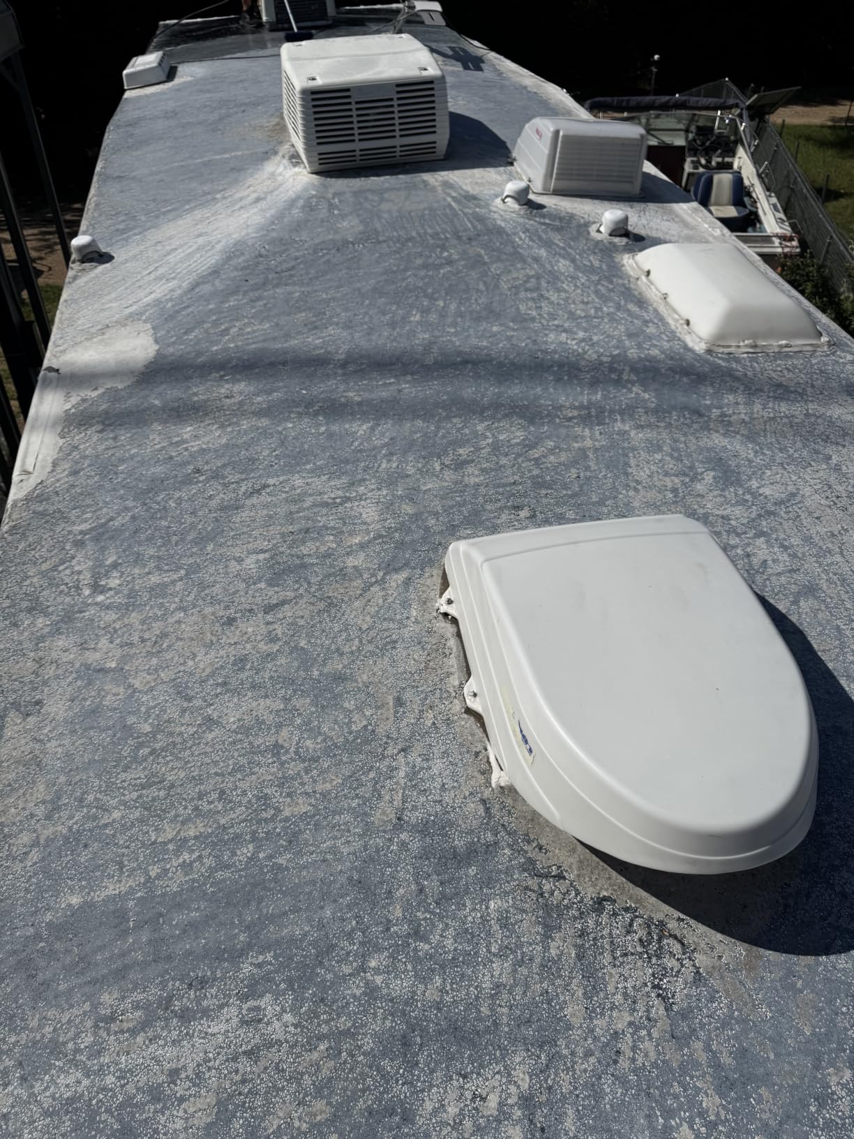 Liquid Rubber RV Roof Sealant- Professional-Grade Solar Reflective Flexible Waterproof Membrane Coating for EPDM, TPO, Fiberglass & Aluminum Camper & Travel Trailers- Brilliant White, 1 Gallon customer photo 2