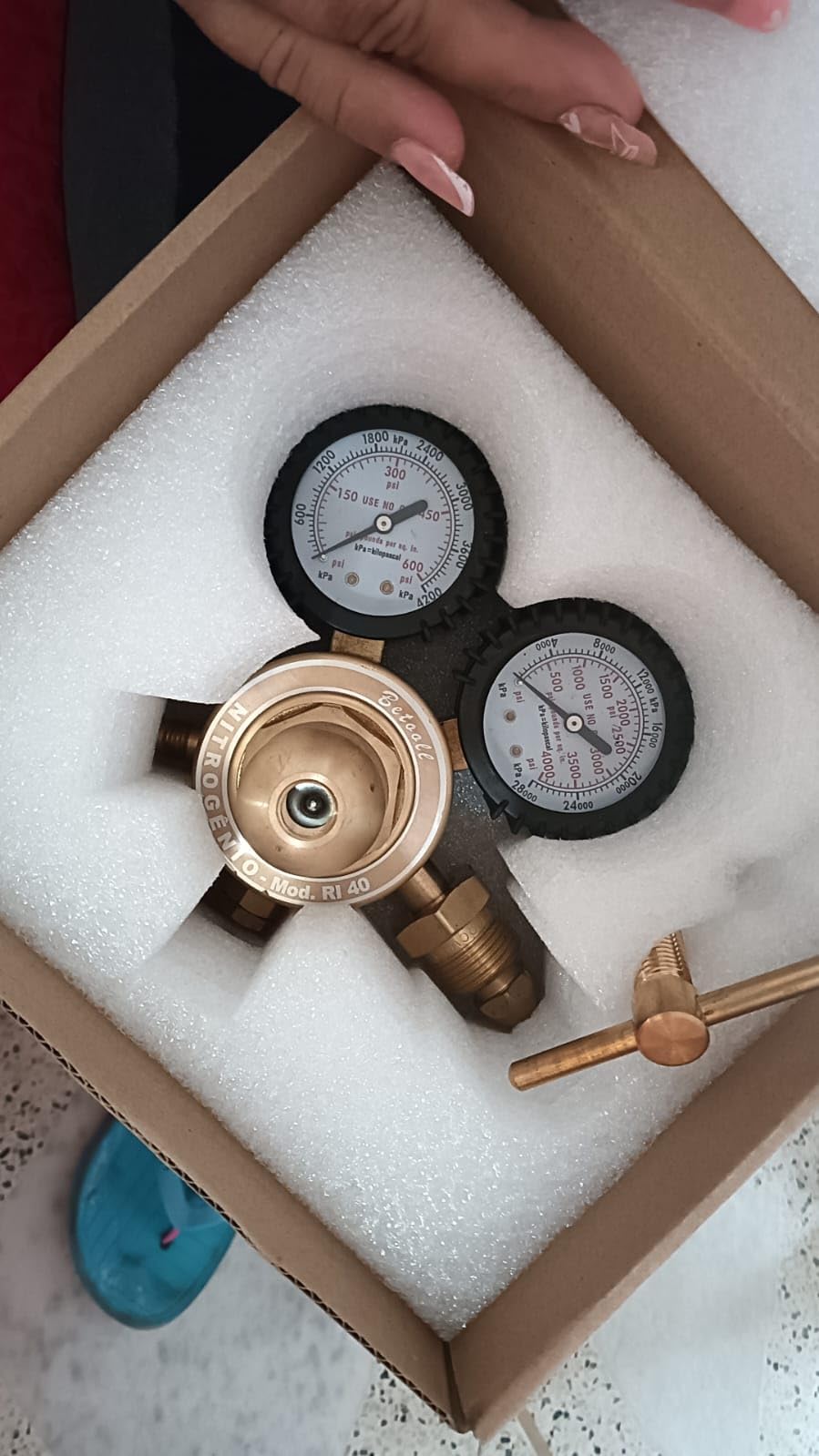 BETOOLL Nitrogen Regulator with 0-600 PSI Delivery Pressure Equipment Brass Inlet Outlet Connection Gauges customer photo 1