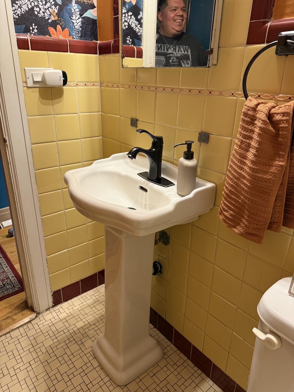 Fine Fixtures Roosevelt Bathroom Pedestal Sink - 18-Inch Small Pedestal Sink, Durable Vitreous China Ceramic with 4 Inch 3-Hole Bathroom Sink Faucet - Ideal for Modern Bathrooms customer photo 2