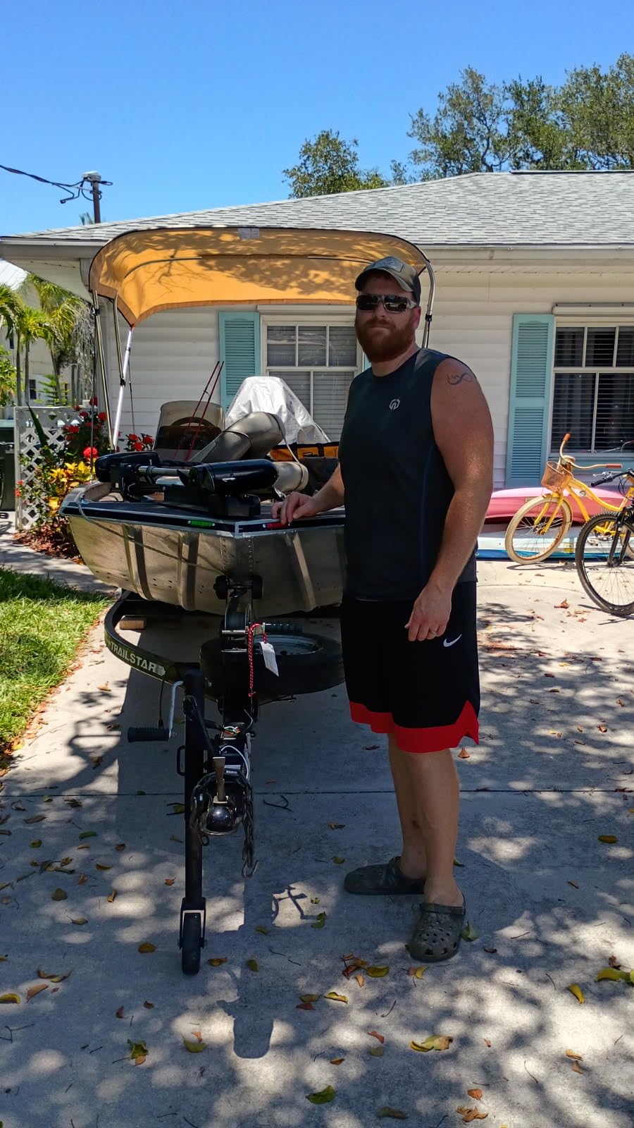 Seamander 10 Colors Available, 3 Bow 4 Bow Bimini Top for Boat, 13 Different Size Includes 4 Straps 2 Rear Support Poles, Hardwares and Storage Boot Cover, 1