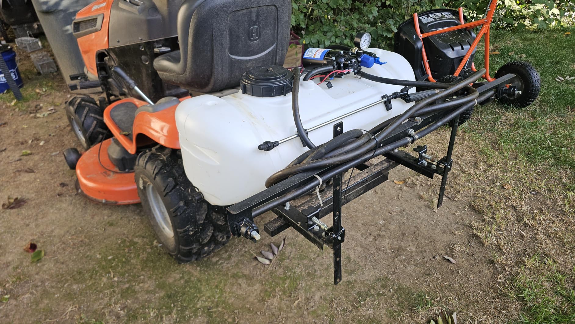 Master Mfg 15-Gallon ATV Broadcast Sprayer - 7ft Swath, 2.2GPM, 70PSI Max customer photo 2