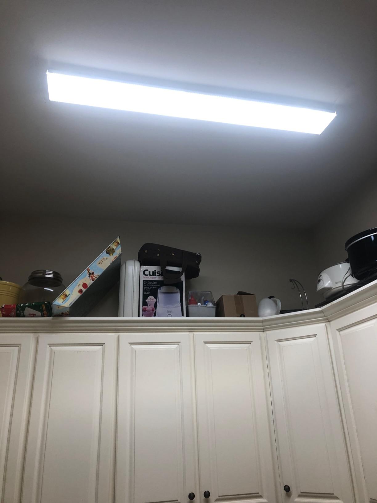 FAITHSAIL 4FT LED Wraparound 40W 4 Foot LED Shop Lights for Garage, 4400lm 4000K Neutral White, Wrap Light, 48 Inch Light Fixtures Flush Mount Office Ceiling Lighting, Fluorescent Tube Replacement customer photo 2