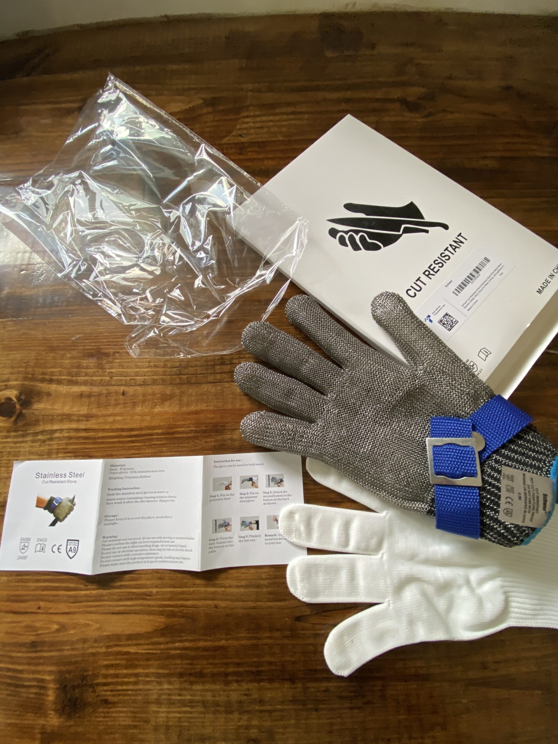Schwer SlicePro ANSI A9 Cut Resistant Glove PR1706 Stainless Steel Mesh Metal Glove, Food Grade for Kitchen Cooking, Butcher Meat Cutting, Oyster Shucking, Mandoline, L, 1 PCS customer photo 2
