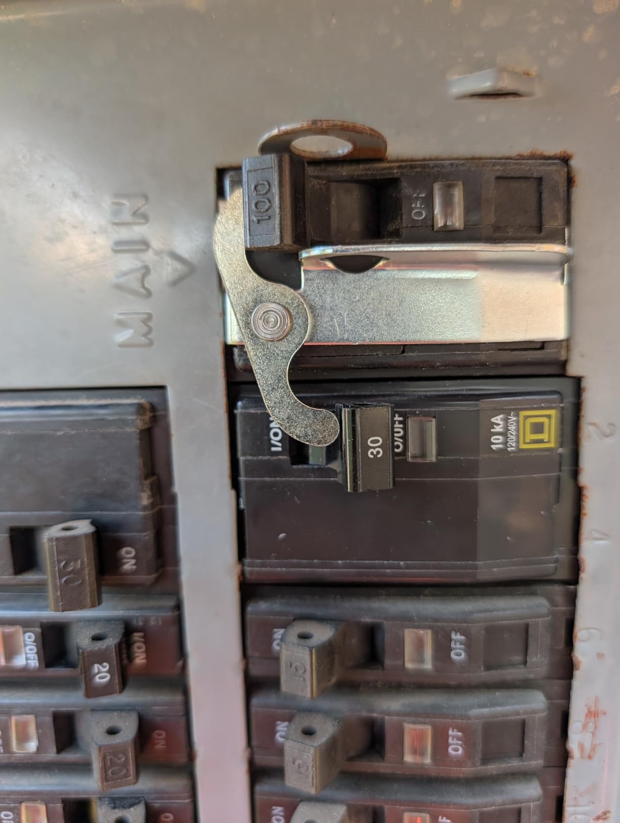 Square D Interlock Attachment, for Use with QO,Q1 Circuit Breakers customer photo 2