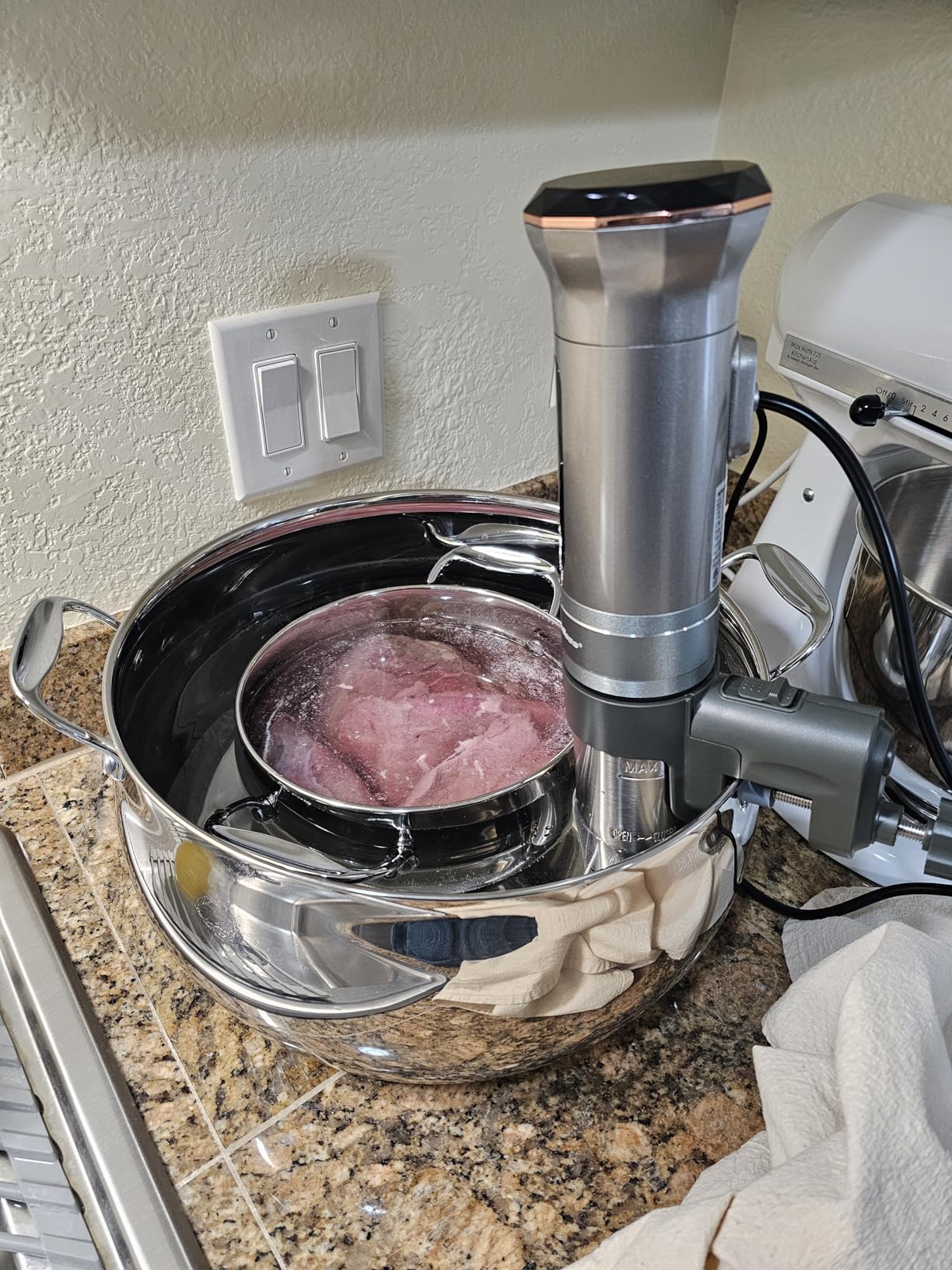 KitchenBoss Sous Vide Cooker Machine Ultra-quiet 1100 Watts Sous Vide G310S | IPX7 Waterproof Sous-Vide | Suvee Cooker | Accurate Temp Control Sous Vide Digital Display | Thermal Immersion Circulator customer photo 1