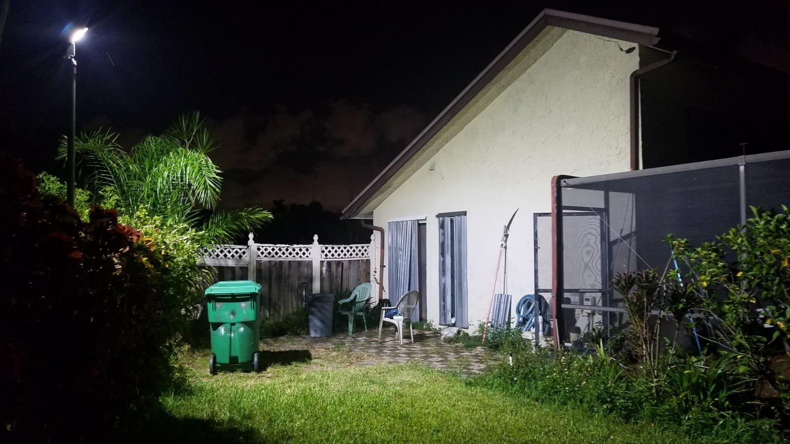 LED Barn Light Outdoor 70W Yard Light with Photocell Aluminum 5000K | Area Light with Photocell Ultra Bright Daylight 10,500lm 700W MH/HPS Replacement AC100-277V IP65 Waterproof ETL Listed customer photo 2