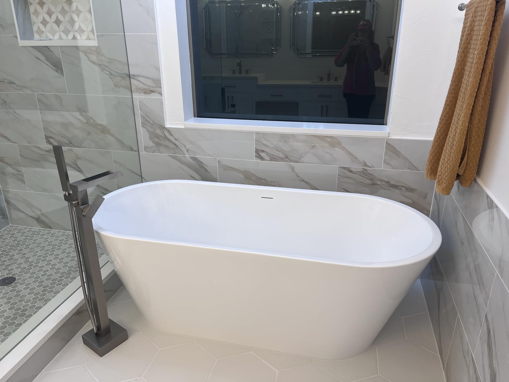 Wowkk Waterfall Tub Filler Freestanding Bathtub Faucet Black Floor Mount Brass Single Handle Bathroom Faucets with Hand Shower customer photo 2