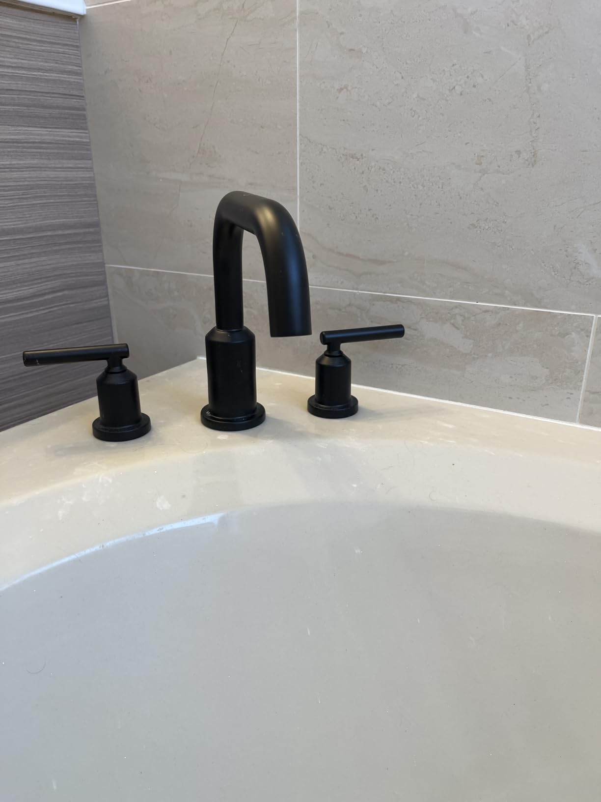 Moen Gibson Two-Handle Deck Mounted Modern Roman Tub Faucet, Valve Required, Matte Black, T961BL customer photo 1