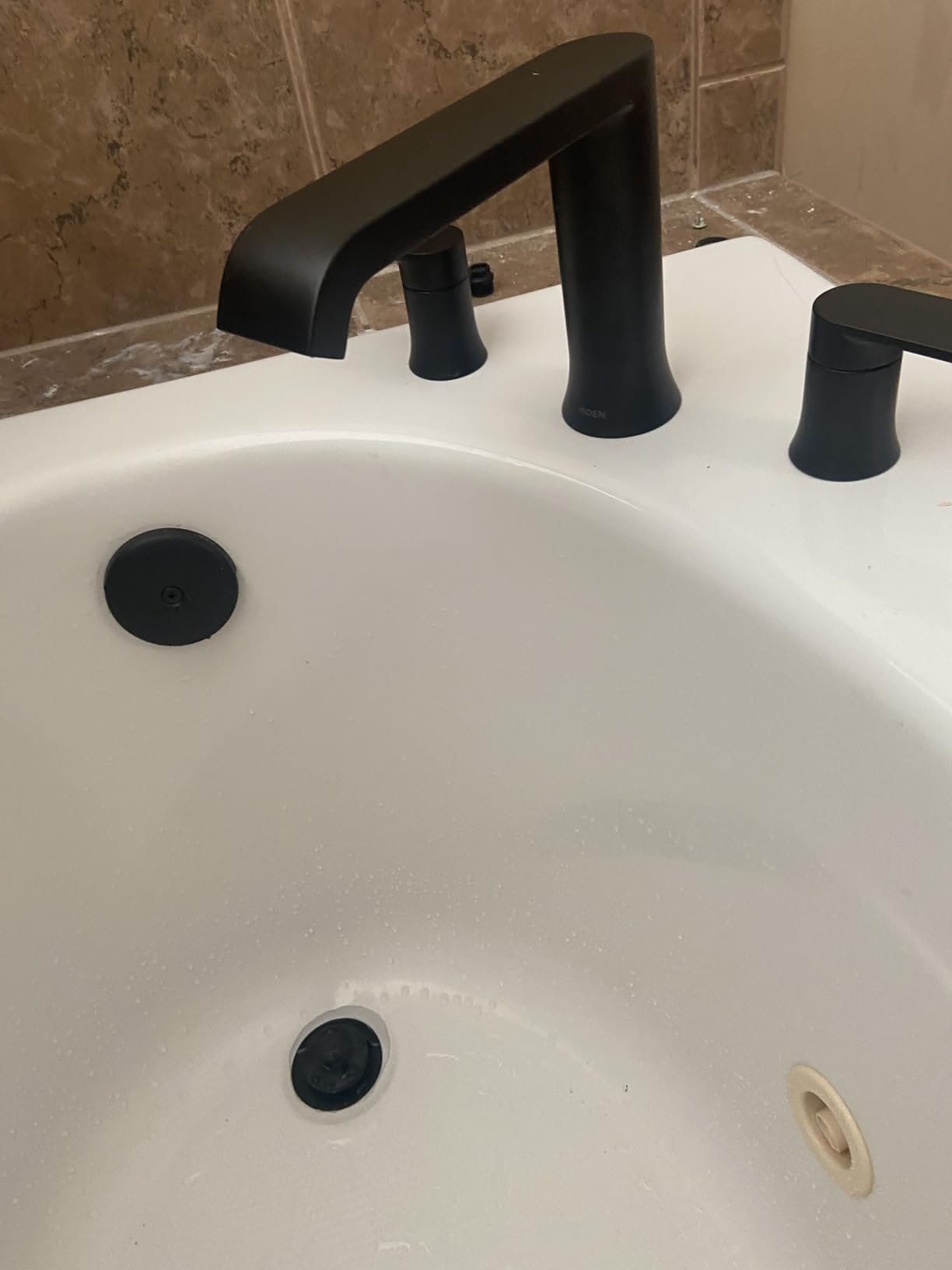 Moen Genta LX Two-Handle Deck Mounted Roman Tub Faucet, Widespread Modern Bathtub Set for Soaking Tub, Valve Required, Matte Black, T908BL customer photo 1