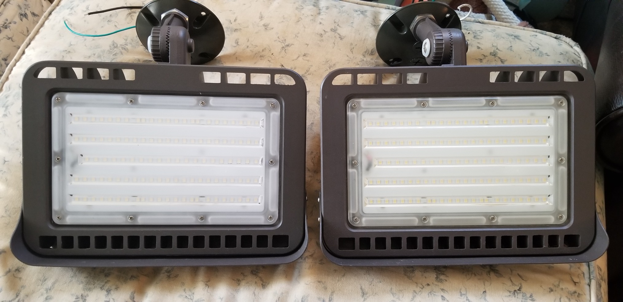 LEONLITE 100W LED Flood Light with Knuckle Mount, IP65 Waterproof | 100W/80W/50W Adjustable, UL Listed, 5000K/4000K/3000K Selectable, 120/277V, Security Flood Lighting Outdoor for Yard, Garage customer photo 1