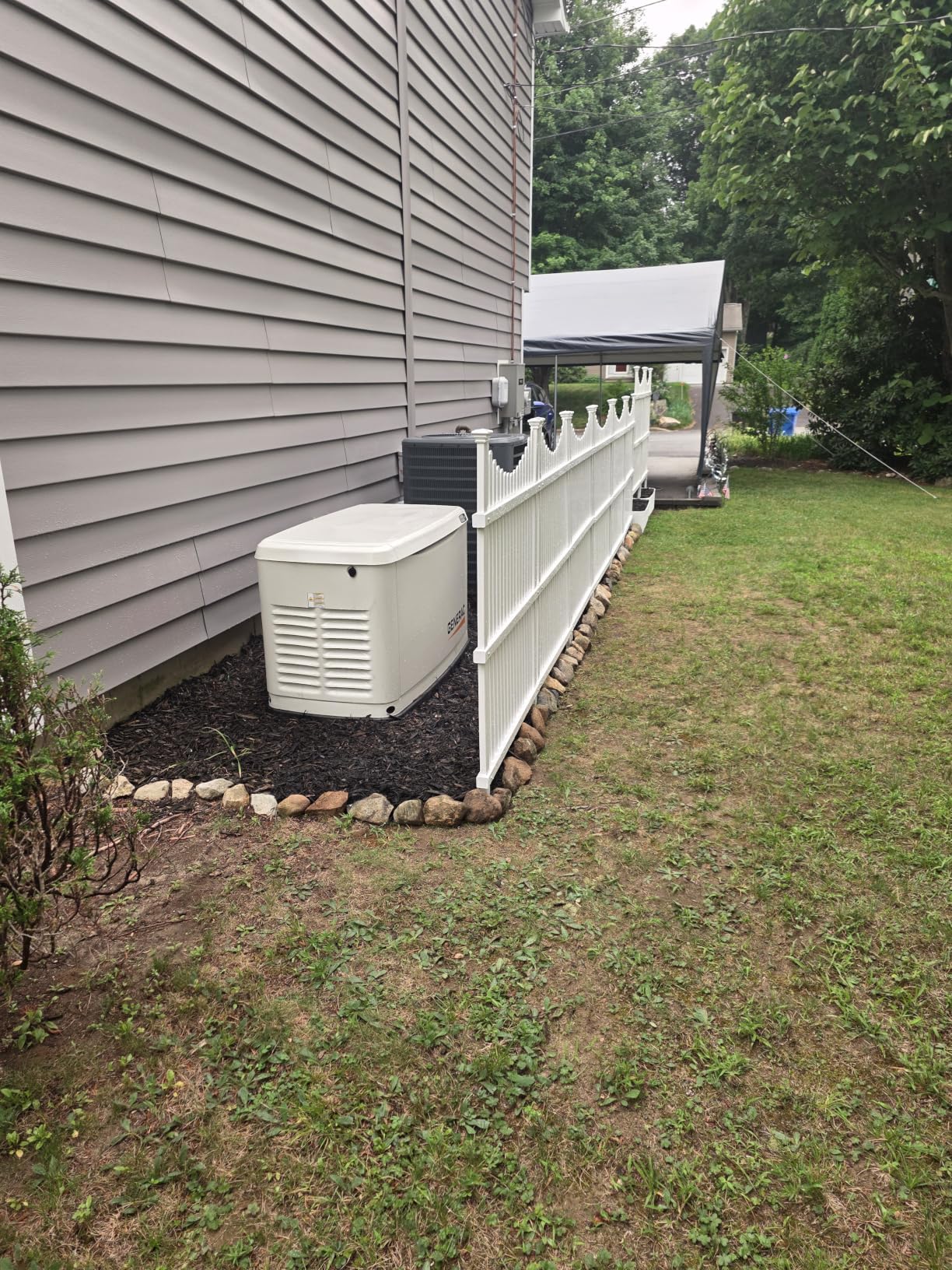 Enclo Huntersville Privacy Screen 2pk, White Vinyl DIY No Dig Kit | 45inH x 36inW, 2 Panels, ZP19036 customer photo 2