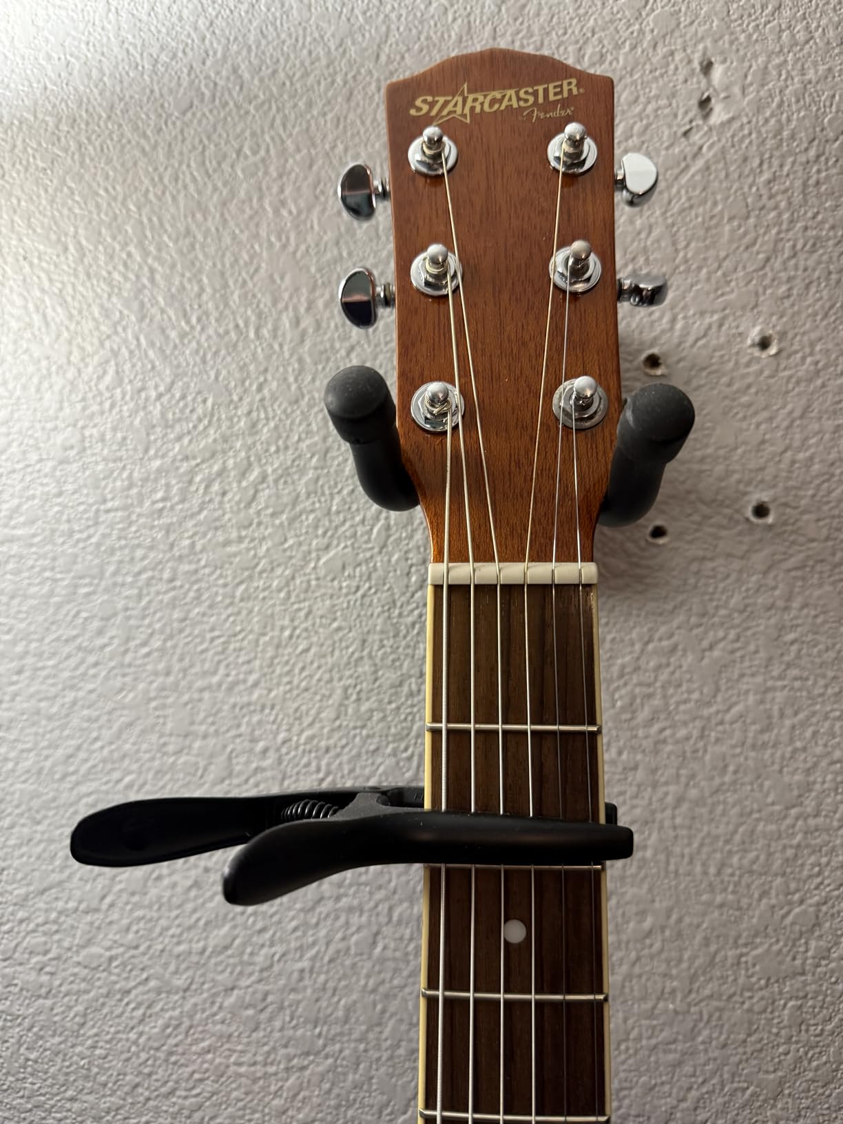 Ernie Ball Axis Dual Radius Capo, Black Satin (P09600) customer photo 1