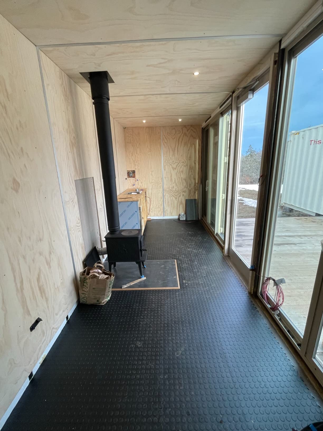 FlooringInc's 4.5mm Flex Nitro Hidden Interlocking Garage Floor Tiles, Flexible PVC Garage Tiles Flooring for a Stronger & Safer Garage, Workshop or Shed, Coin, Black, 8 Tiles (20.5