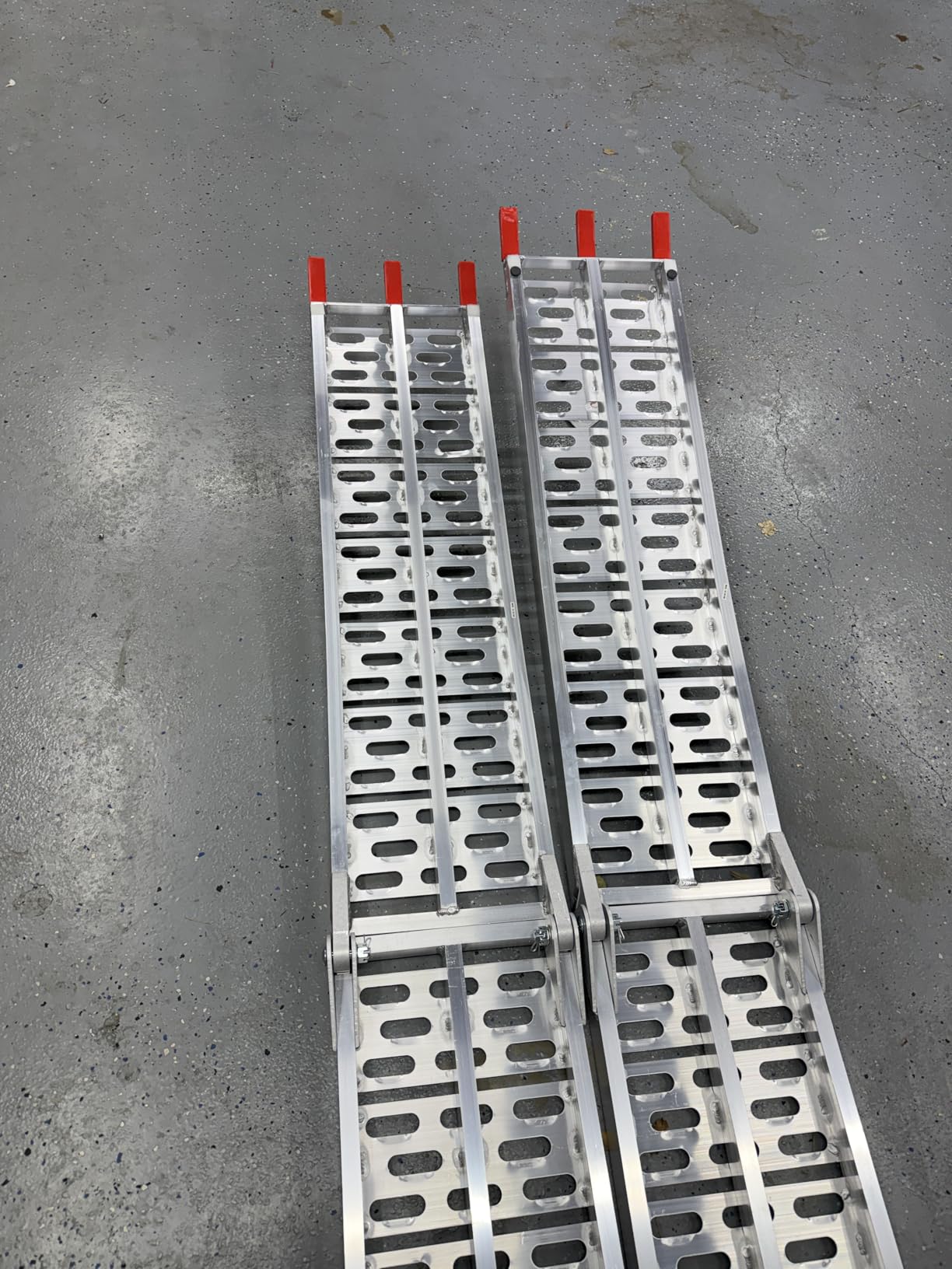 ATV Ramps for Pickup Trucks 2pc, 7.5 ft Folding Aluminum Truck Ramps, Punch Plate Traction, Rubber-Tipped Fingers, Load Straps Included, 1,500 lb Capacity, 89 x 12 in customer photo 2