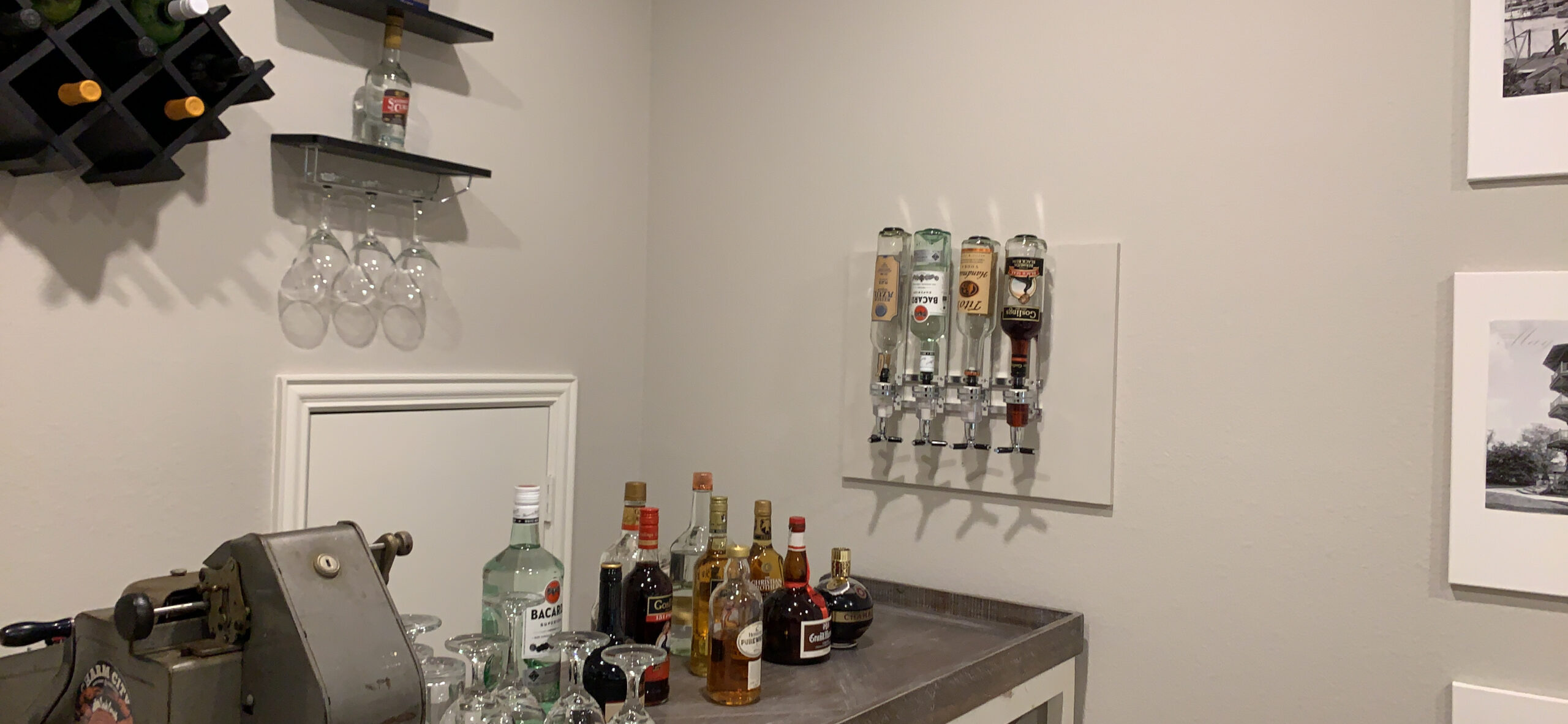 4 Bottle Wall Mounted Liquor Dispenser Bar Butler Bracket - Revolving Wine Beer Alcohol Bottle Stand customer photo 2