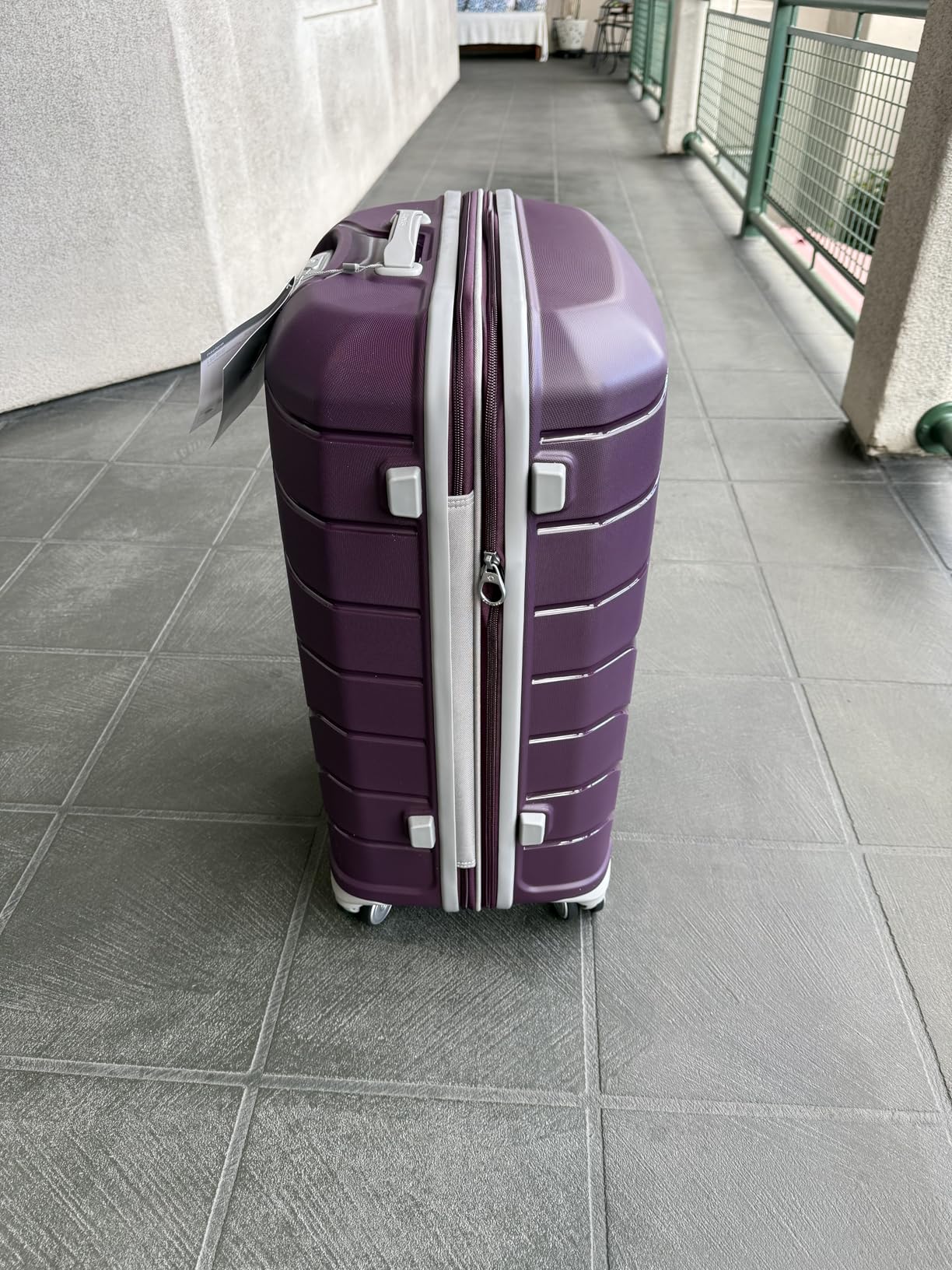 Samsonite Freeform Hardside Carry-On Luggage with Spinner Wheels - Hardshell Suitcase - TSA, Airline-Approved - Expandable Hard Shell, Smooth Rolling Wheels for Lightweight Travel - Mint Green customer photo 2