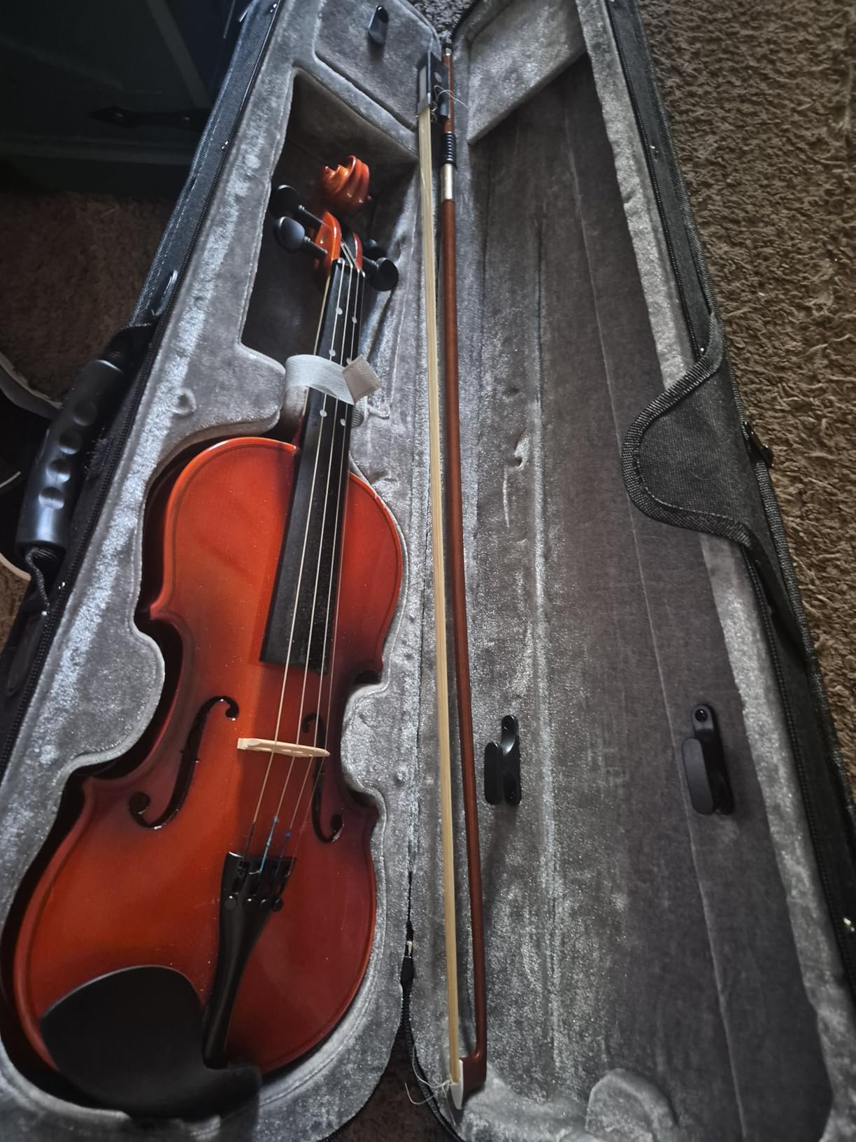 Eastar 3/4 Violin for Beginners, Violins Kit for Student, Fiddle with Hard Case, Rosin, Shoulder Rest, Bow, and Extra Strings (Imprinted Finger Guide on Fingerboard) customer photo 2