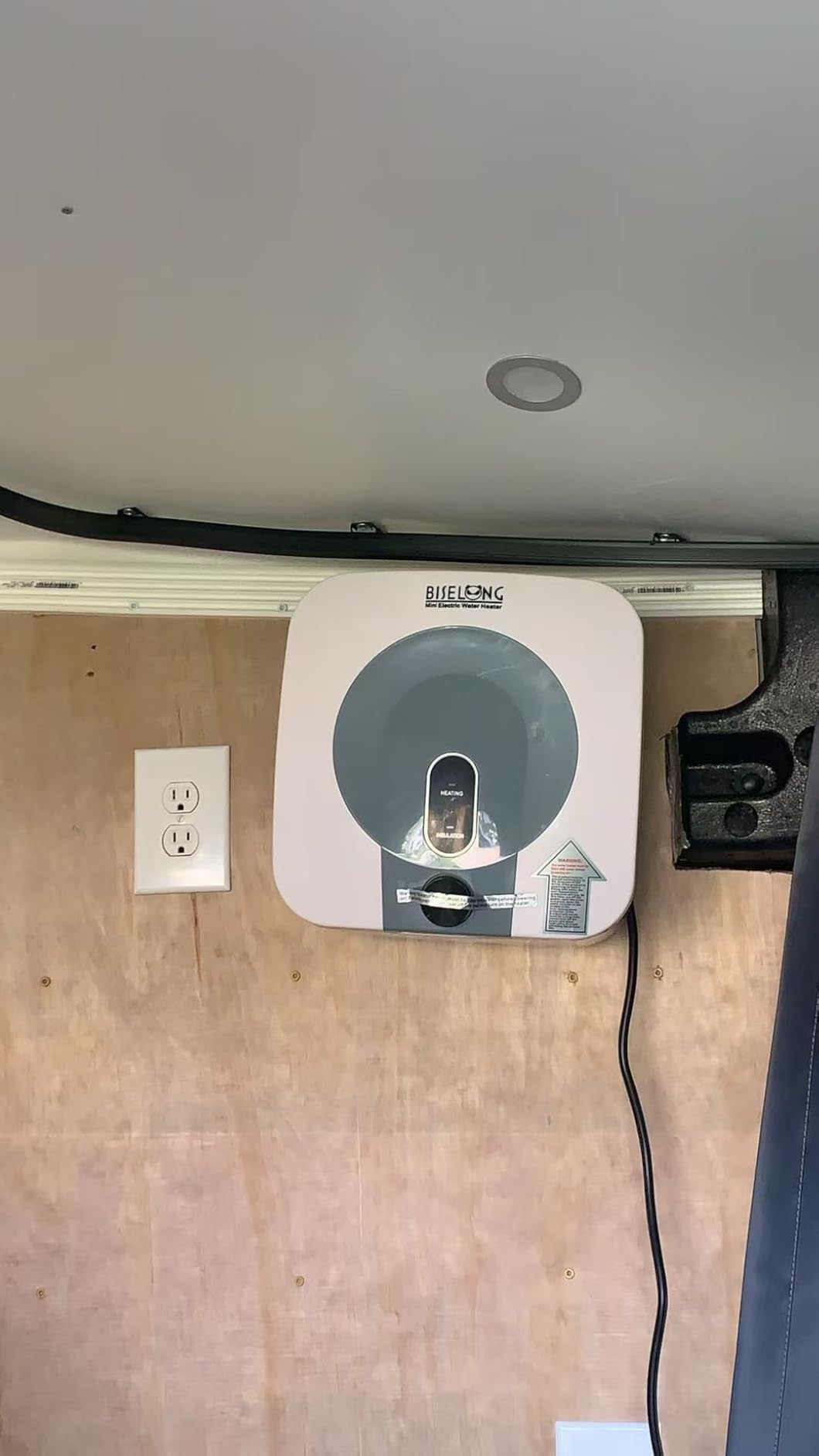 110V-120V 1440-1500W Small Under Sink Tank 2.5 Gallon Water Heater Hot Storage,Mini Instant Electric RV TR Trailer Kitchen Compact,Food Truck 2 PCs 16 Long 1/2FIP Stainless Steel Hose (BI-2.5) customer photo 1