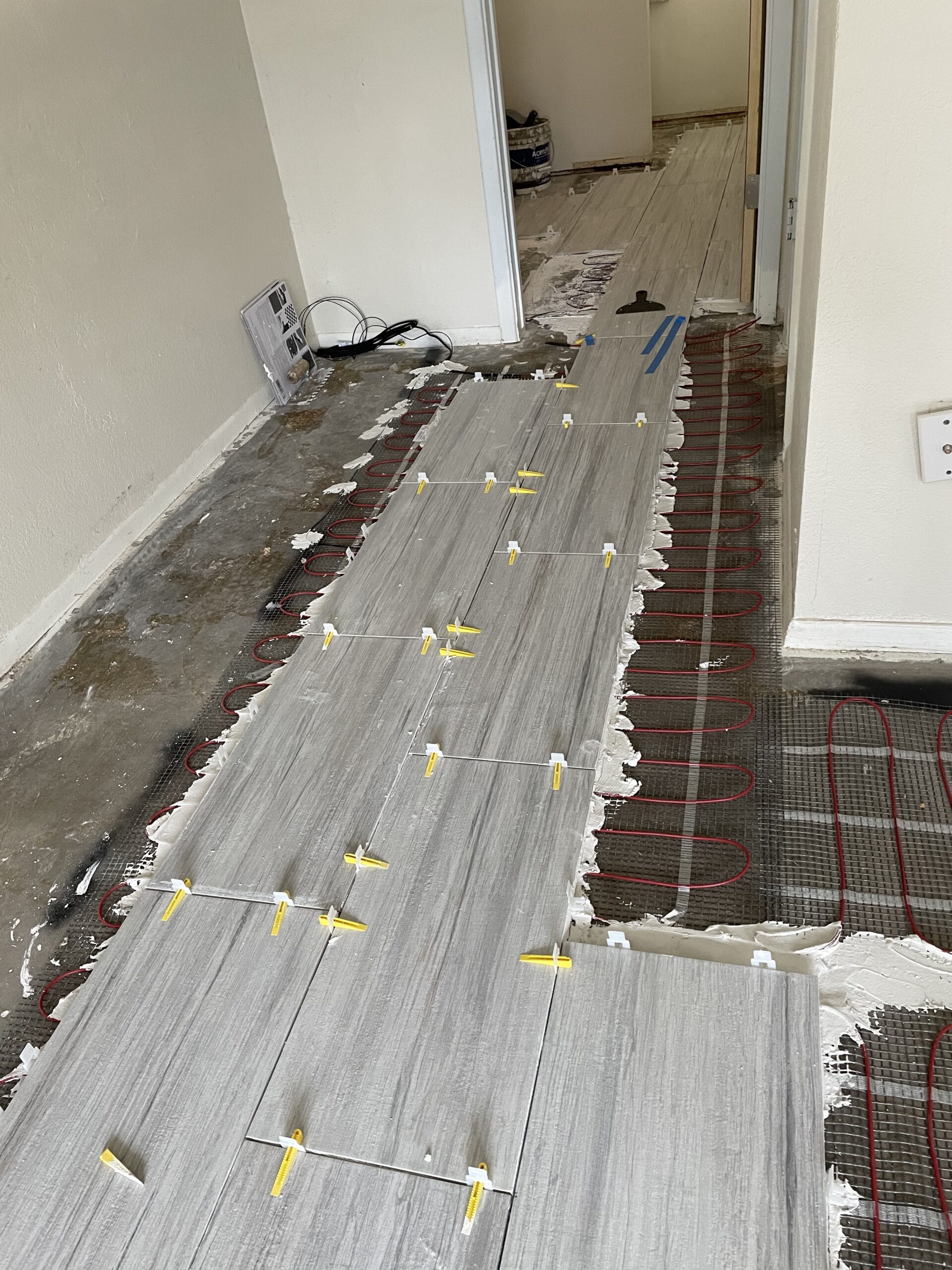 LuxHeat 45 sqft Heated Floor System, Prog Thermostat - 120V Floor Heat Mat | 20in x 27.4ft Self-adhesive Mat, Alarm, UDG 7-Day Prog T/Stat w/ GFCI, Sensor | Underfloor Heating For Bathroom, Tile & More customer photo 2