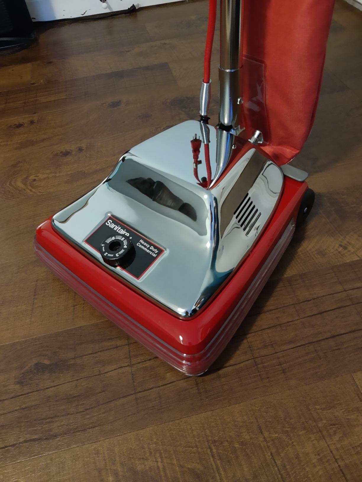 Sanitaire Tradition Upright Bagged Commercial Vacuum, SC886G customer photo 2