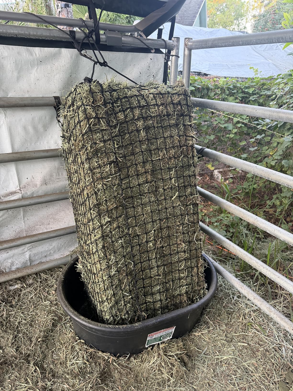 Aoneky Knotless Hay Net for Horses, Large Slow Feed Hay Bag 47 Inches, Fits 36x18x18 Square Bales, 1.5 Inch Opening, Durable Nylon Haynet Reduces Waste, Colic, Boredom, for Horses, Goats, Sheep, Pony customer photo 1