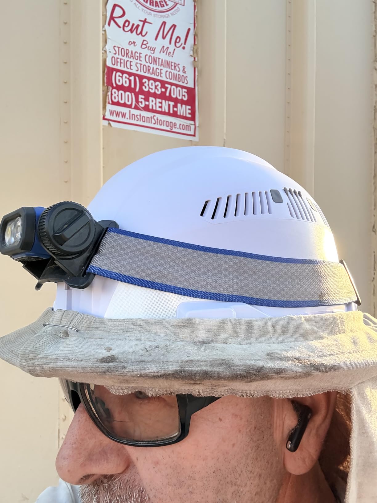 Klein Tools 60407RL Hard Hat, Rechargeable Headlamp, Vented, Full Brim Style, Padded Self-Wicking Odor-Resistant Sweatband customer photo 1