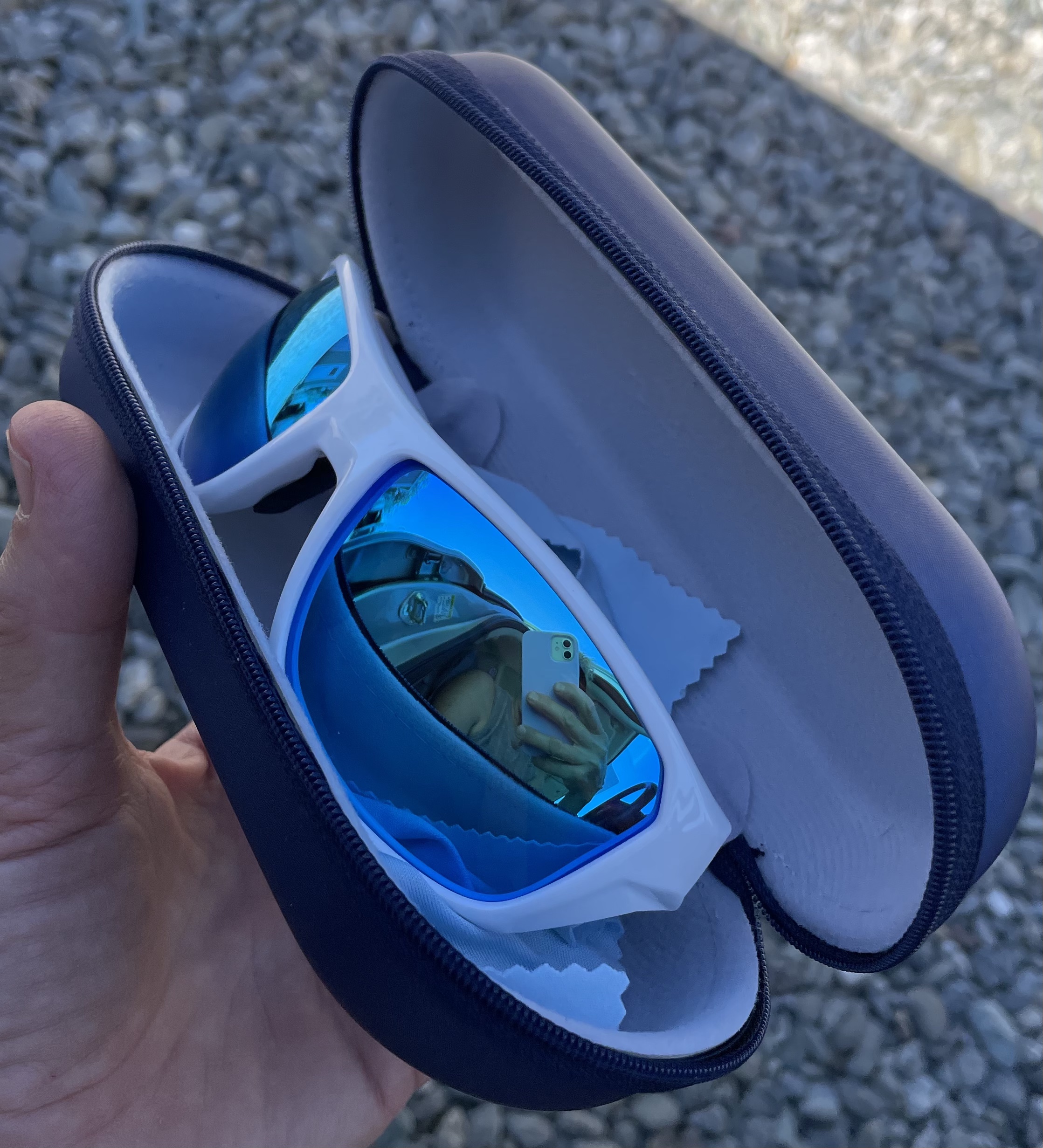 RUNCL Polarized Sports Sunglasses Billy, Fishing Sunglasses UV400 - Ultralight Floating TAC Lens, Anti-seawater Coating customer photo 1