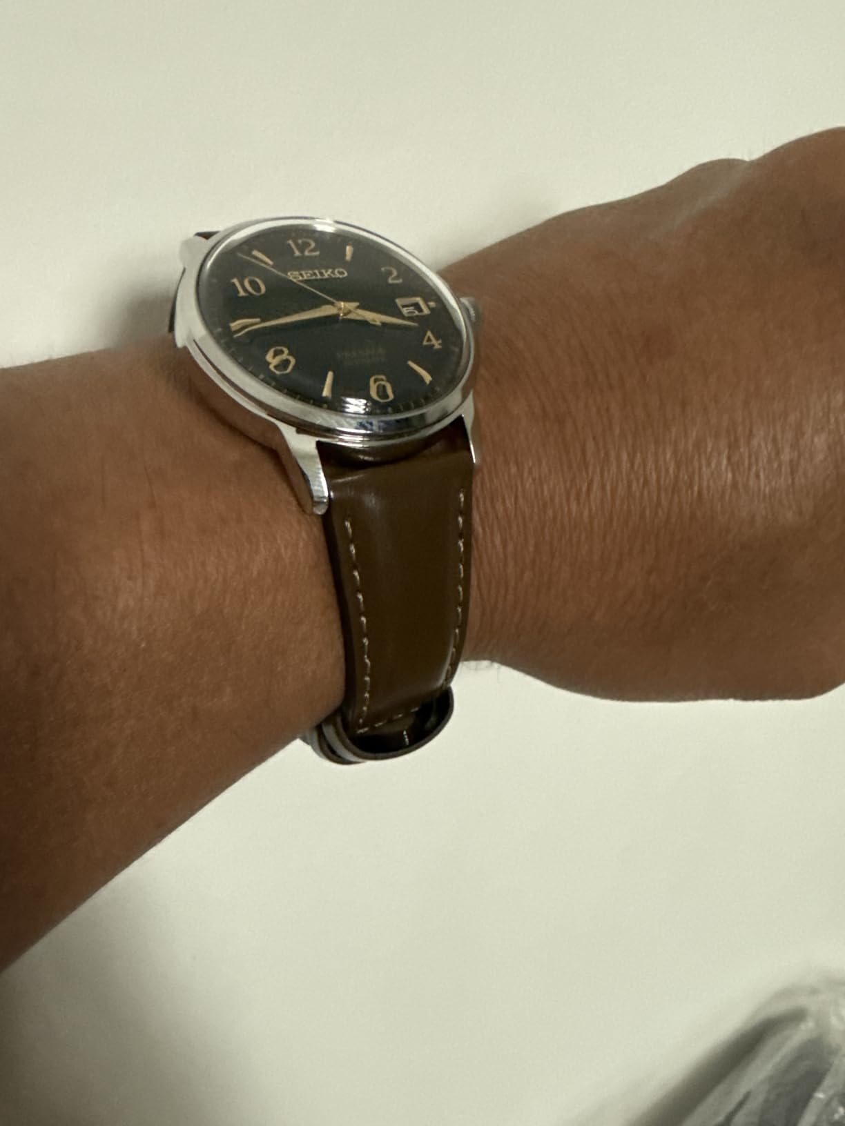 Automatic Watch for Men - Presage Cocktail Time - Patterned with Golden Numerals and Date Calendar, 50m Water-Resistant customer photo 1