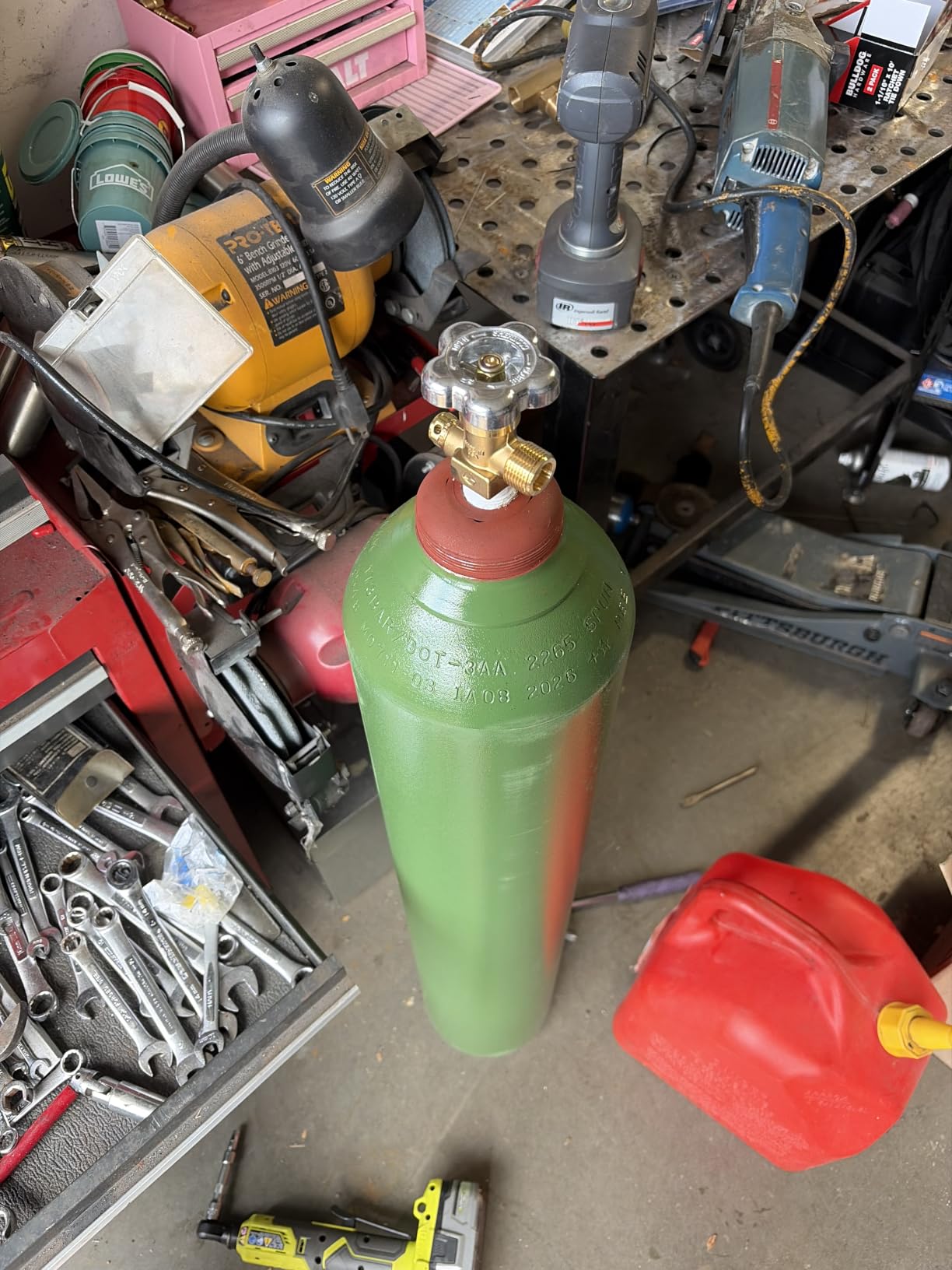 125 cu ft Steel Oxygen Cylinder - CGA540 Valve - DOT Approved customer photo 1
