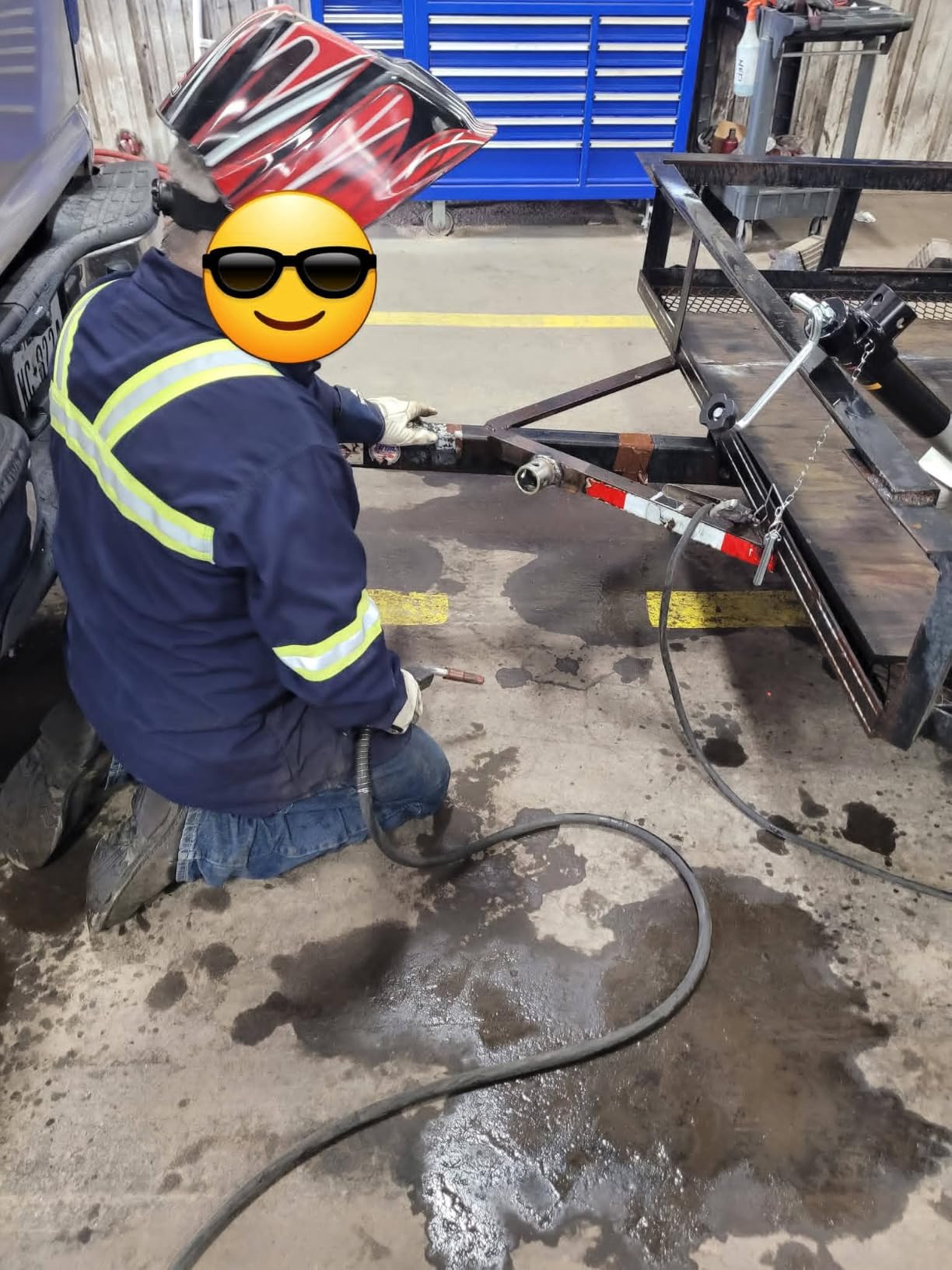 Big RED 2000 LBs Capacity Weld on Pipe Mount Swivel Trailer Jack, ATR39003R customer photo 2
