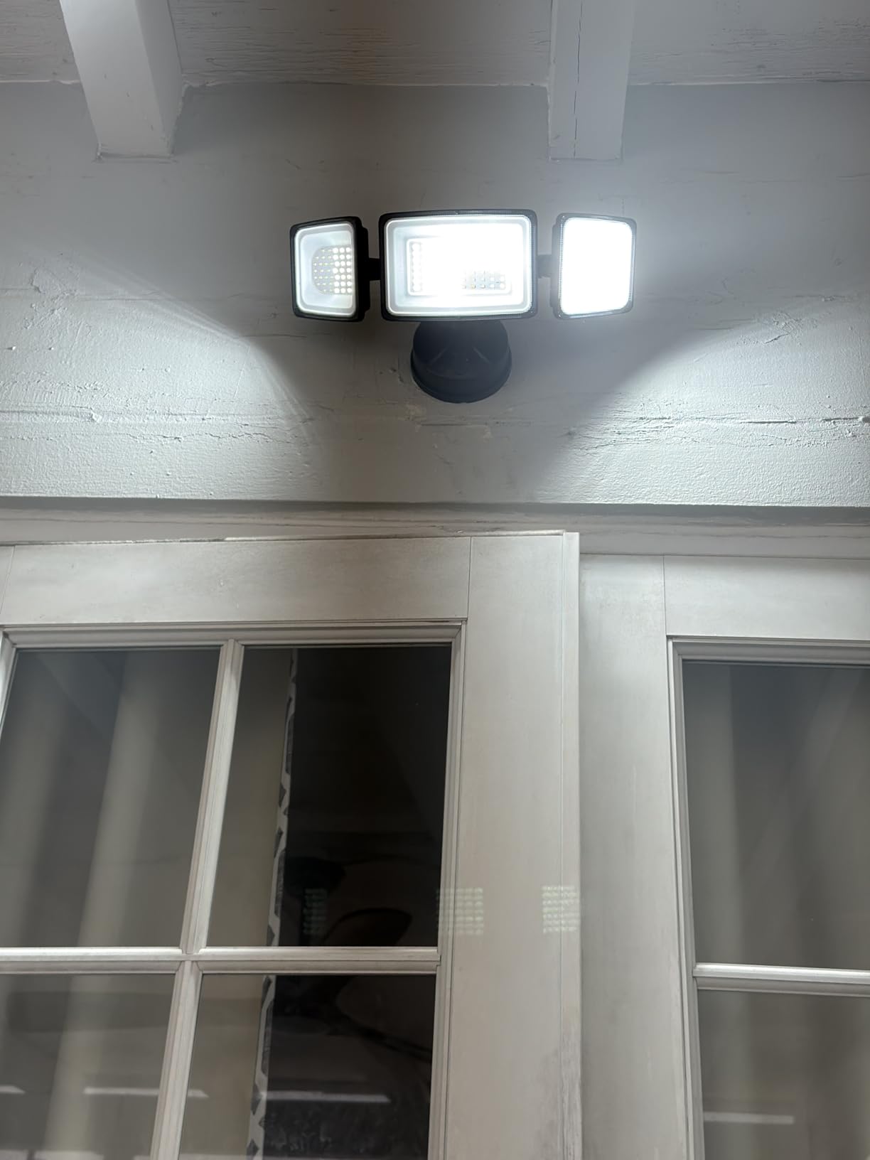 150W LED Security Light, 15000LM Outdoor Flood Light Switch Controlled, IP65 Waterproof LED Exterior Floodlight, 6500K White Wall Mount Security Lighting for Entryway, Garage, Yard, Eave customer photo 2