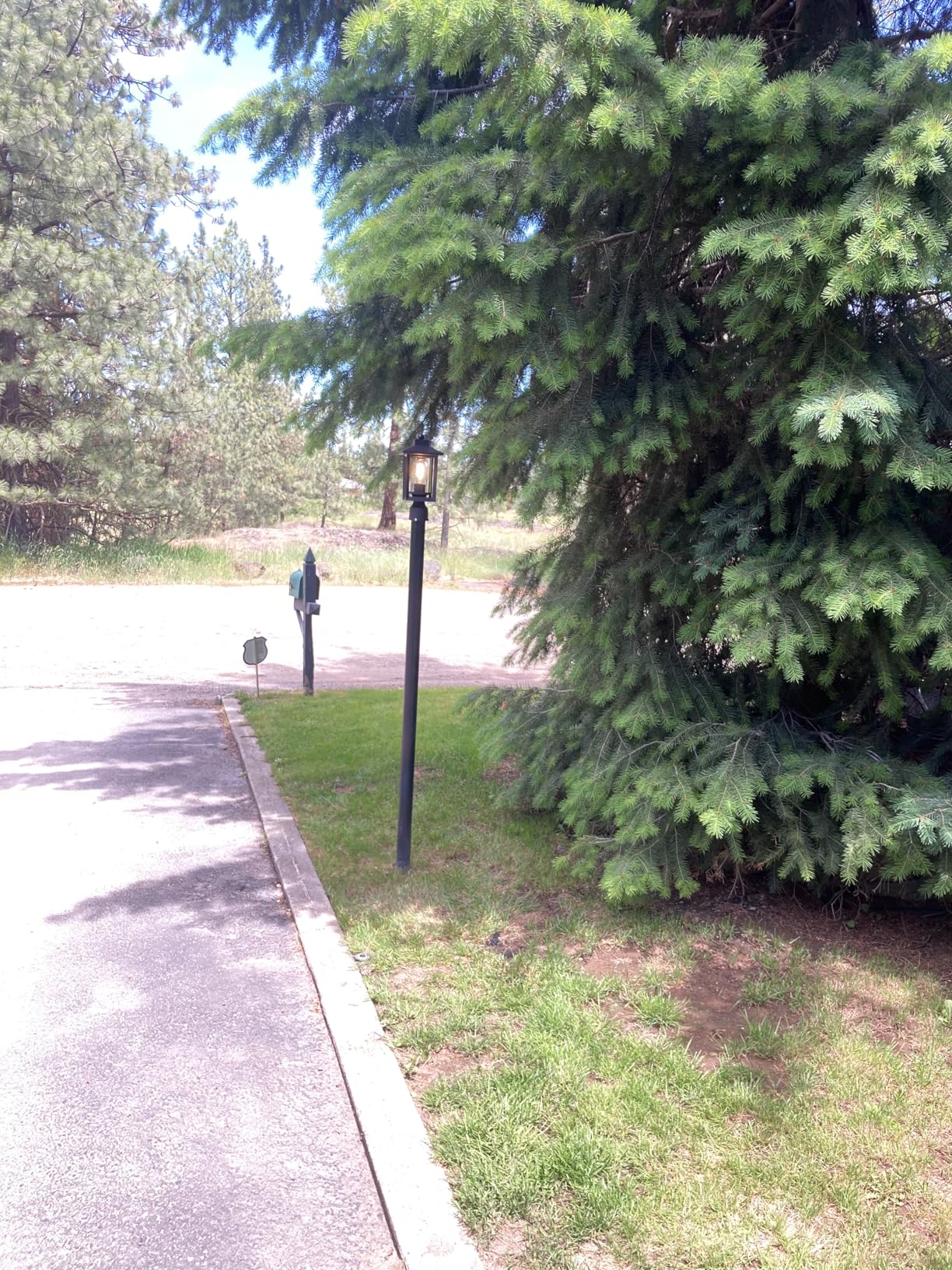 Outdoor Post Light, Exterior Post Lantern Lamps, Pathway Post Lighting Fixture, Post Lights Fixture in Black Finish with Clear Glass Shade for Garden, Backyard, Patio, Lawn, Driveway customer photo 1