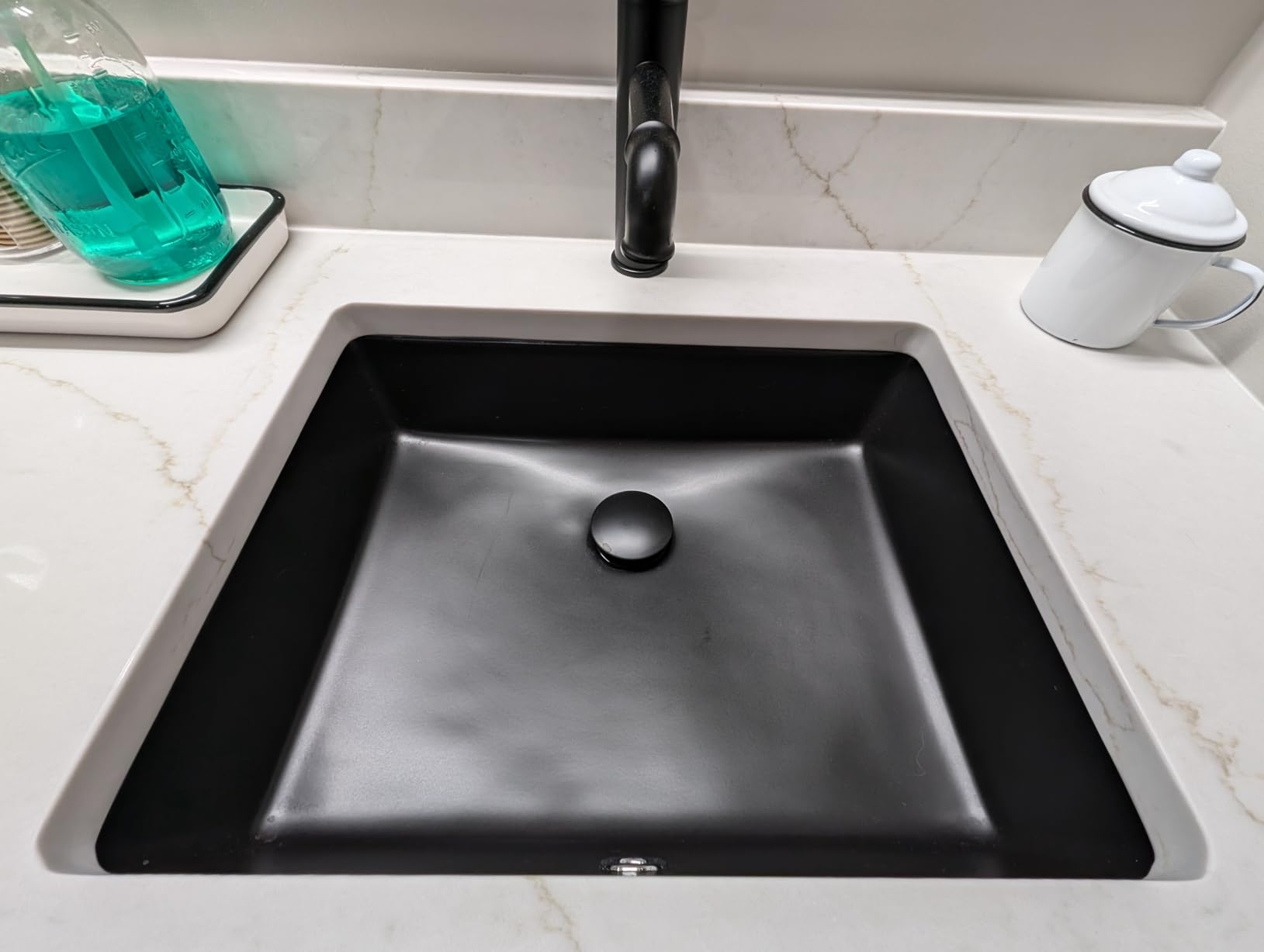 DeerValley Ally Undermount Bathroom Sink, 21'' x 14.72'' Rectangle Vessel Sink Modern Bathroom Sink White Ceramic Vanity Sink with Overflow DV-1U101 customer photo 2