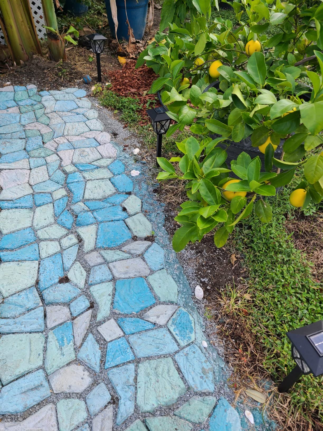 Concrete Molds and Forms, 4 Pack Reusable Pathmate Stone Moldings DIY Paving Pavement Walk Maker Irregular Stepping Stone Paver Walkways Cement Molds for Patio, Lawn & Garden, 13.8x13.8x1.4 inch customer photo 1