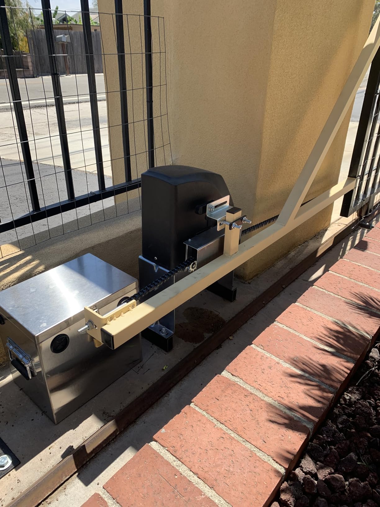TOPENS DKC500S Solar Sliding Gate Opener Chain Drive Automatic Gate Motor for Heavy Driveway Slide Gates Up to 1300 Pounds, Electric Gate Operator Battery Powered with Solar Panel Remote Control Kit customer photo 2