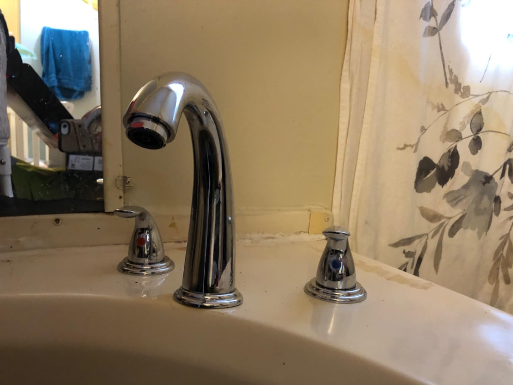 SUMERAIN 2 Handle Widespread Roman Tub Faucet, Chrome Finish | with Valve, Brass, High Flow, 3 Holes, Classic Style customer photo 2