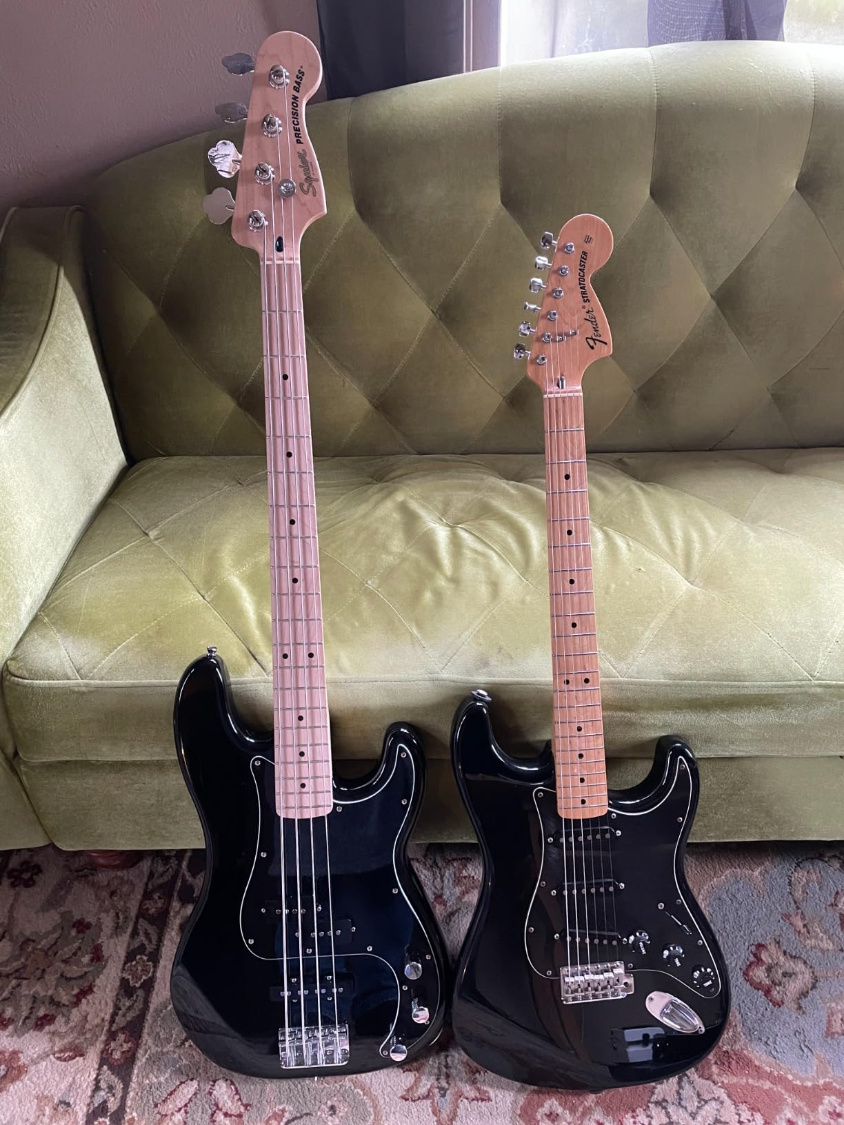 Squier Affinity Series Precision Bass, Black, Maple Fingerboard, Left-Handed customer photo 1
