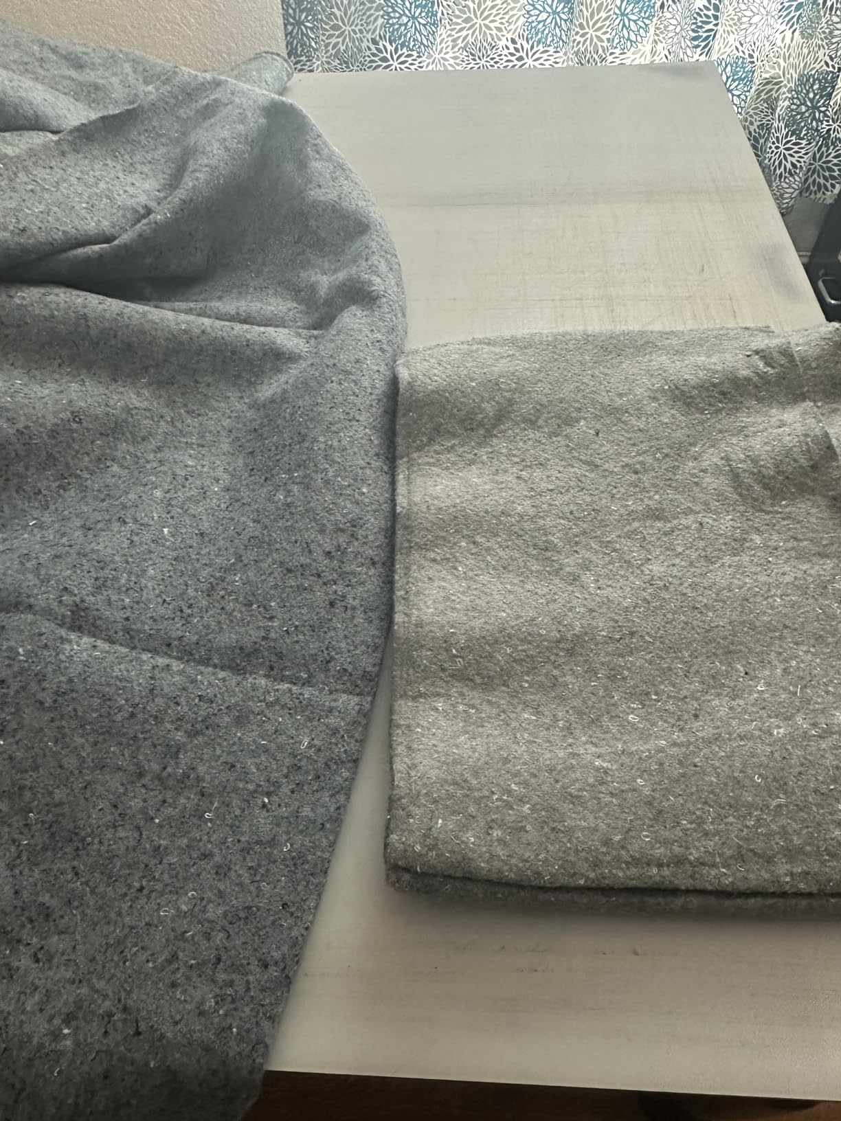 Uboxes Moving Blankets - Textile Skins 54x72 Pads 1.66lbs Each (Textile - Pack of 24), Gray customer photo 2