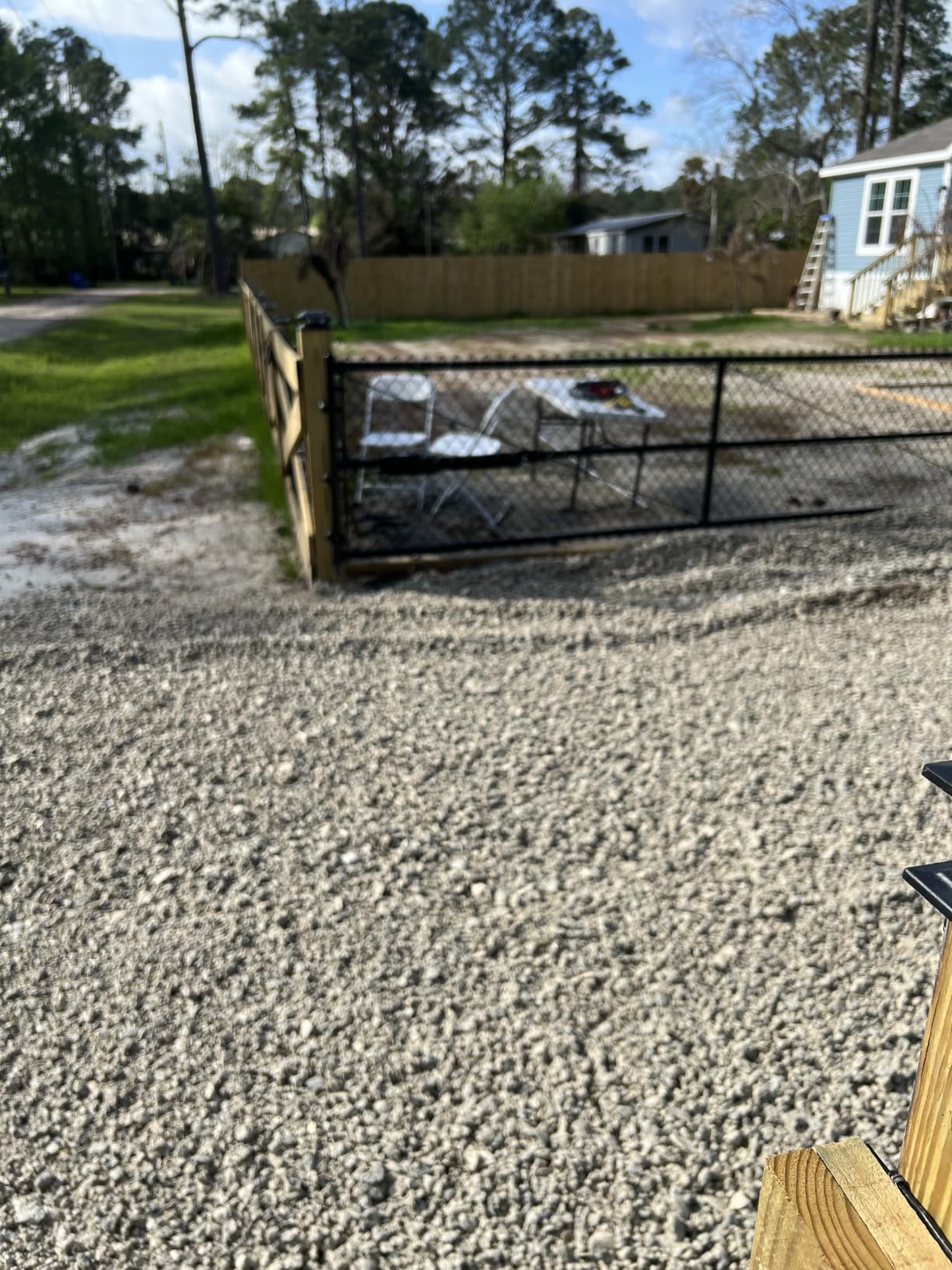 TOPENS A8131 Single Swing Gate Opener Heavy Duty Automatic Gate Motor for Single Swing Gates Up to 18ft, Electric Driveway Gate Operator AC Powered with Remote Control Kit Solar Compatible customer photo 1