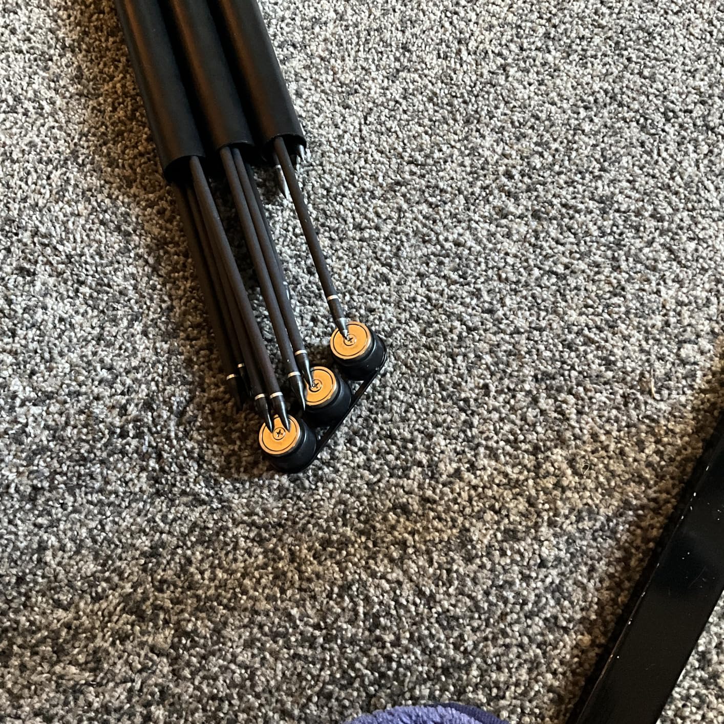 SUNYA Archery Hip Quiver for Arrows. Includes 3 Tubes Arrow Holder, Accessories Pockets and Waist Belt. Fit for Compound and Recurve Bow Practice. customer photo 2