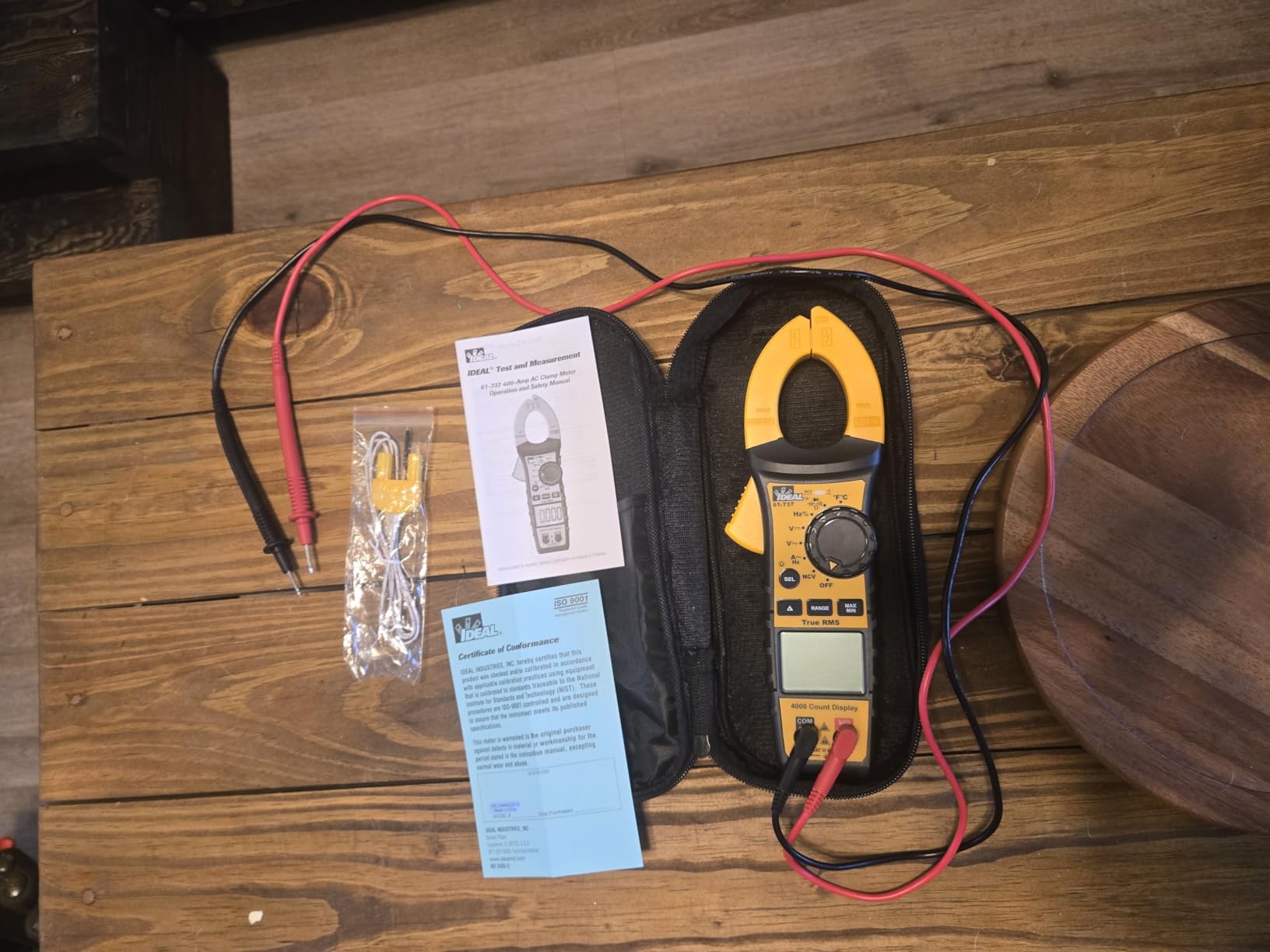 IDEAL INDUSTRIES INC. 61-737 Digital AC Clamp Multi Meter 400 Amp 600-Volt, Red Electrical Clamp Meter, CAT III 600V | 0-400A AC, 0-600V AC/DC, TRMS, NCV, Diode Testing, Backlit Display, Probe Holder customer photo 2