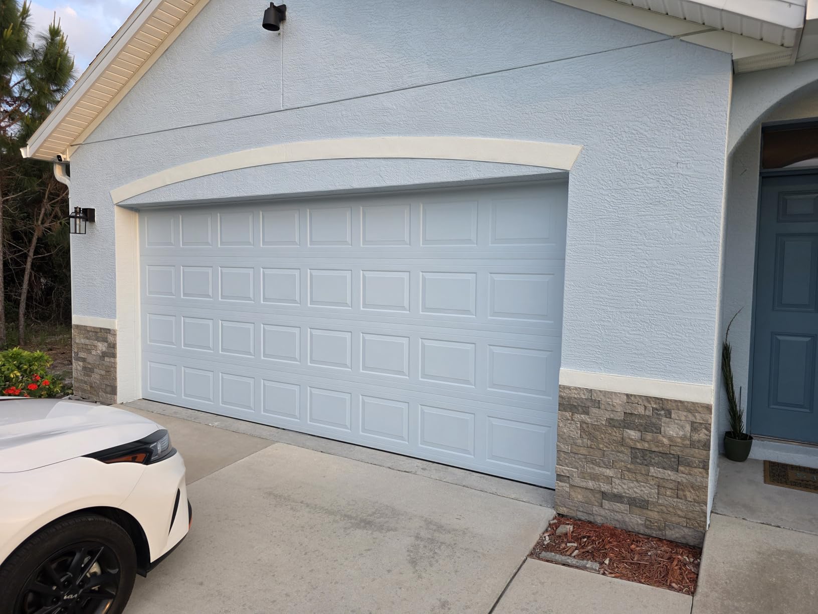 AirStone Primary Stones, Spring Creek Color Blend, Manufactured Stone | Wall Covering, Indoor & Outdoor, Home Decor customer photo 1
