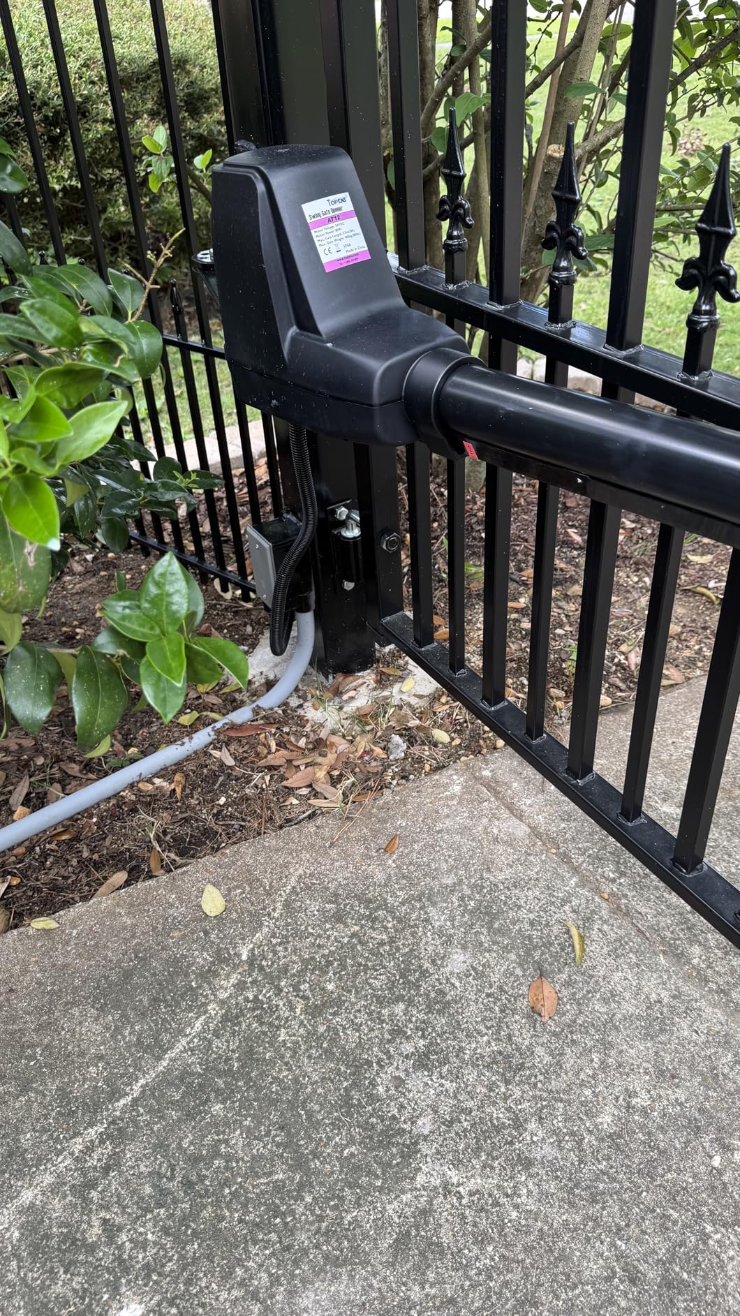 TOPENS AT12132S Solar Dual Swing Gate Opener Heavy Duty Automatic Gate Motor for Double Swing Gates Up to 18ft per Arm, Electric Driveway Gate Operator AC Powered with Solar Panel Remote Control Kit customer photo 2