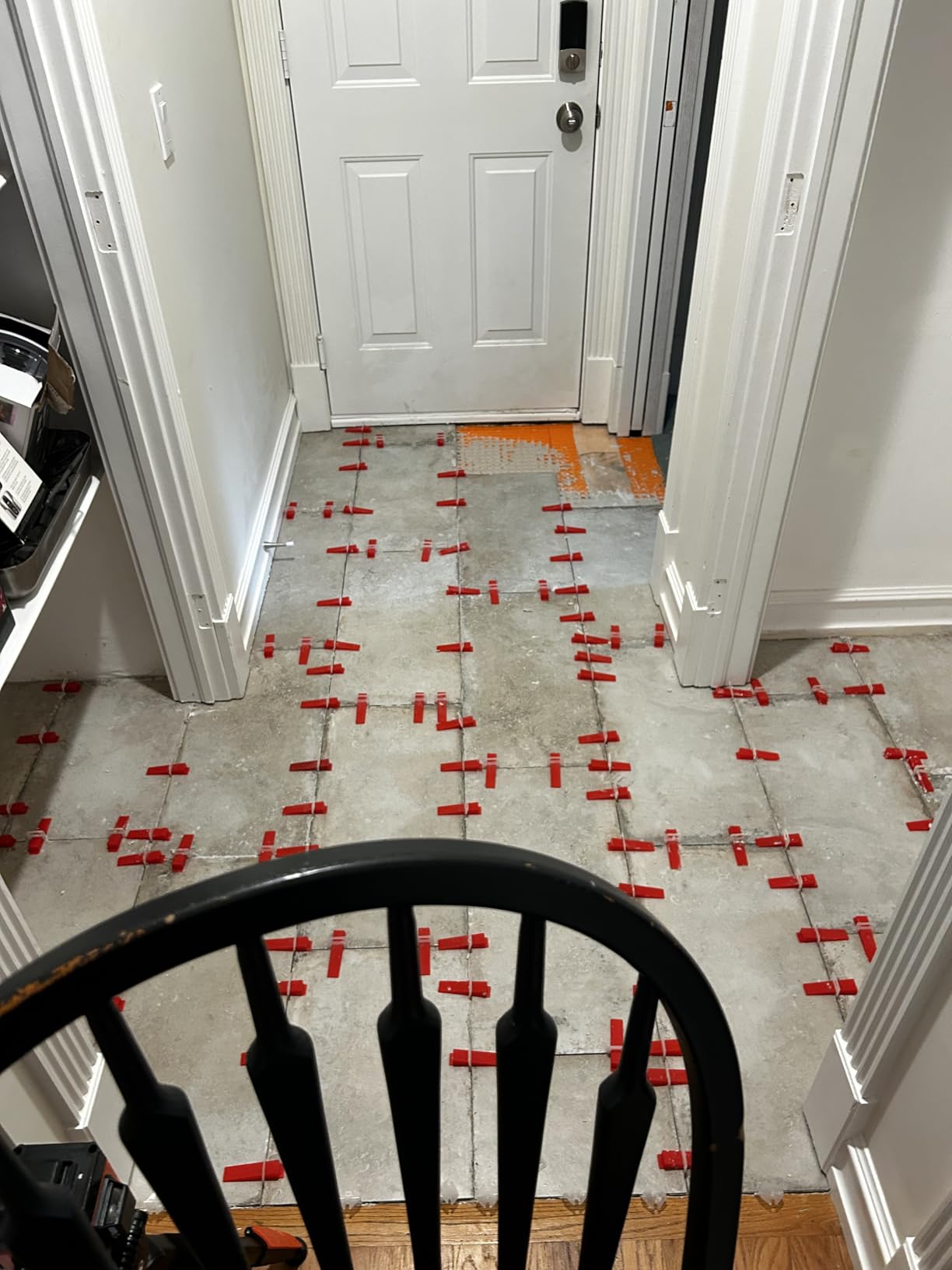 Tile Leveling System 1/8