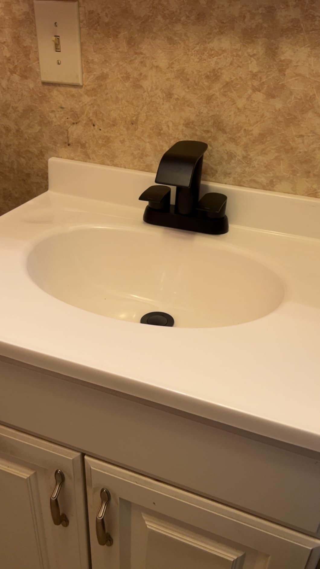 Cultured Marble Composite Bathroom Sink Top - Fits Standard 24