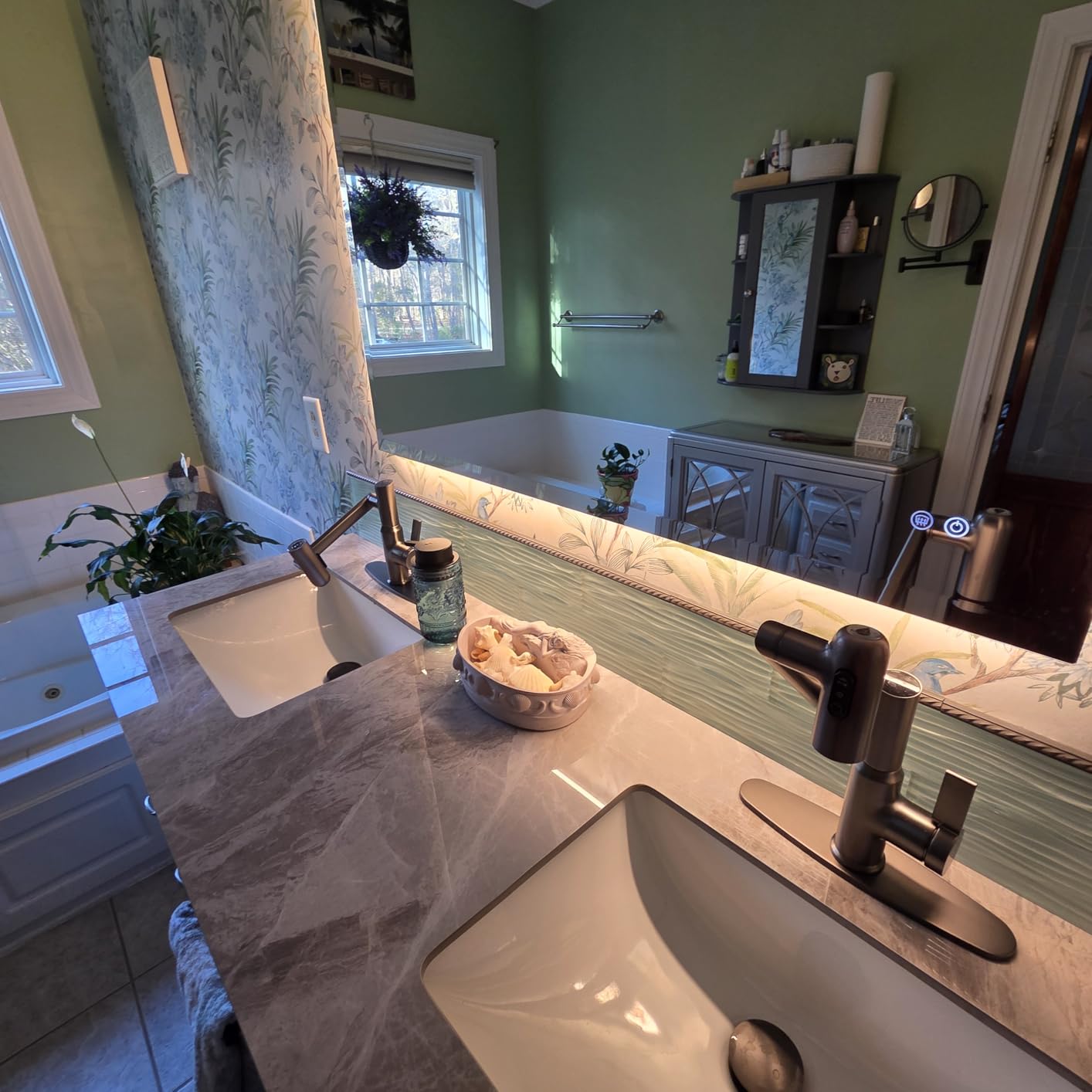 Light Green Glass Subway Tile, Glass for Bathroom Kitchen Shower Backsplash Wall, 4 x 12 Inches, 4 Sq.Ft customer photo 1