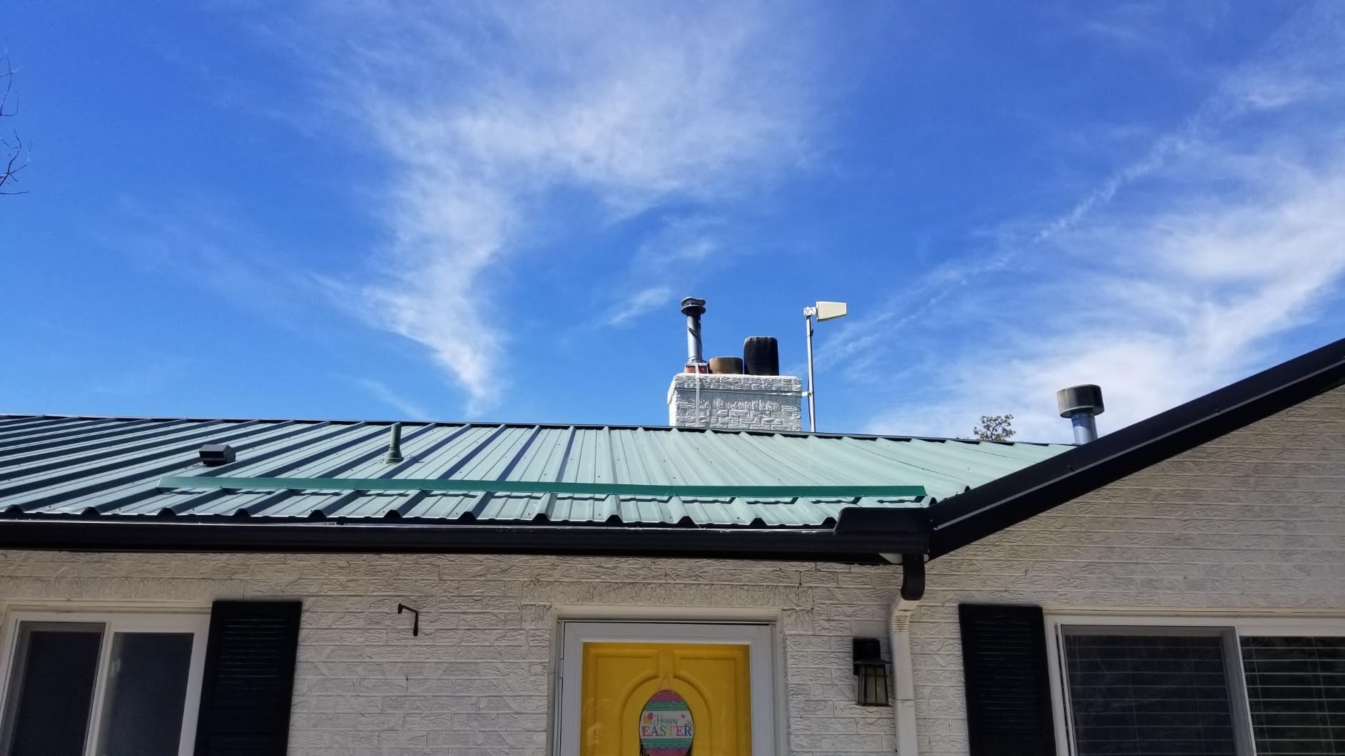 HR Metal Roof Snow Guards 80 ft (4ft x 20) Kit - Rustic Red Snow Rail System for Exposed Fastener Ribbed Metal Roofs - Made in USA - 29 Gauge Galvalume Steel - Includes Color-Matched Screws customer photo 2
